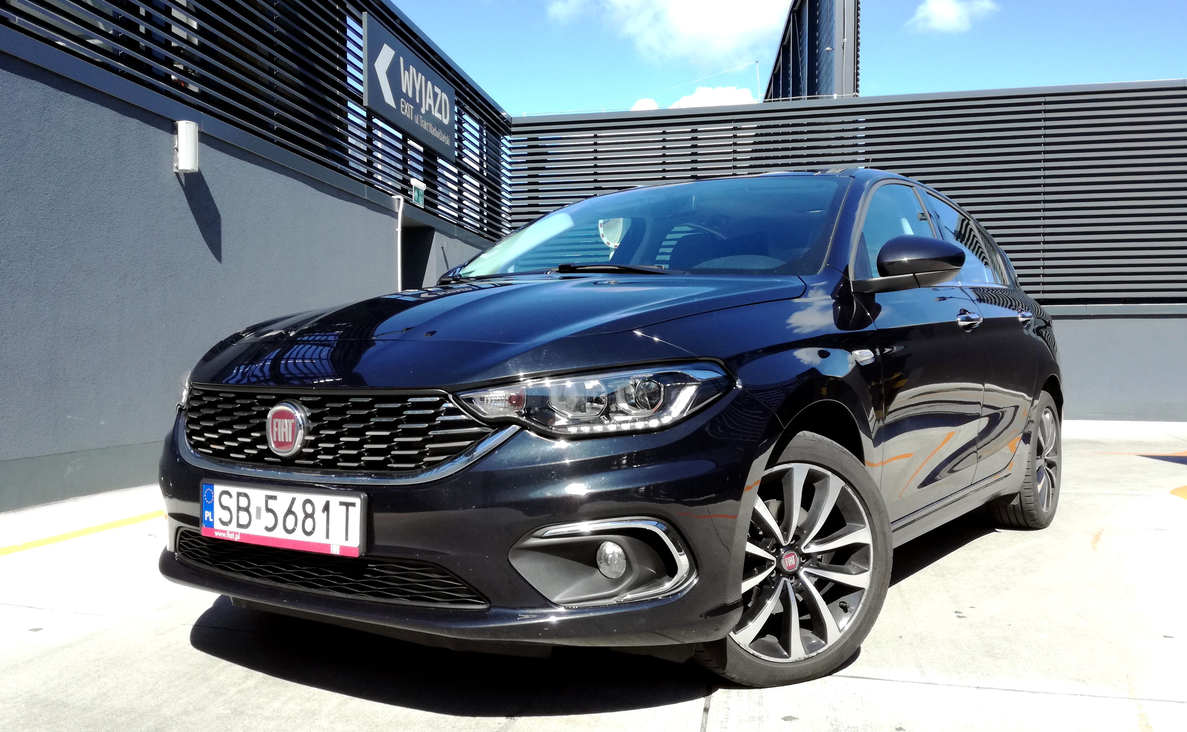 Fiat Tipo Cena 2018 صورة السيارة والمعلومات