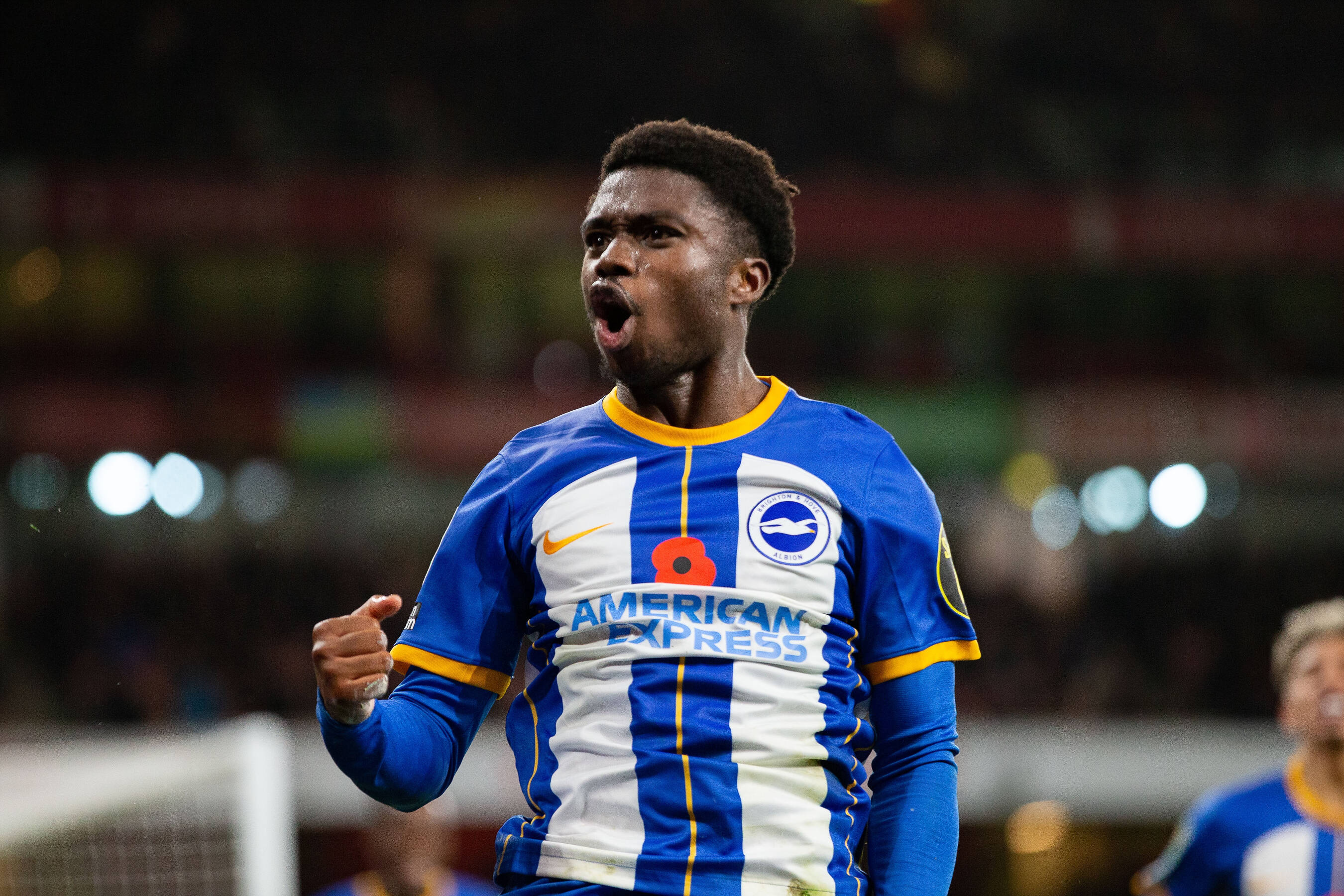 Lamptey scores for Brighton to knock Arsenal out of the EFL Cup while Partey watches from the bench