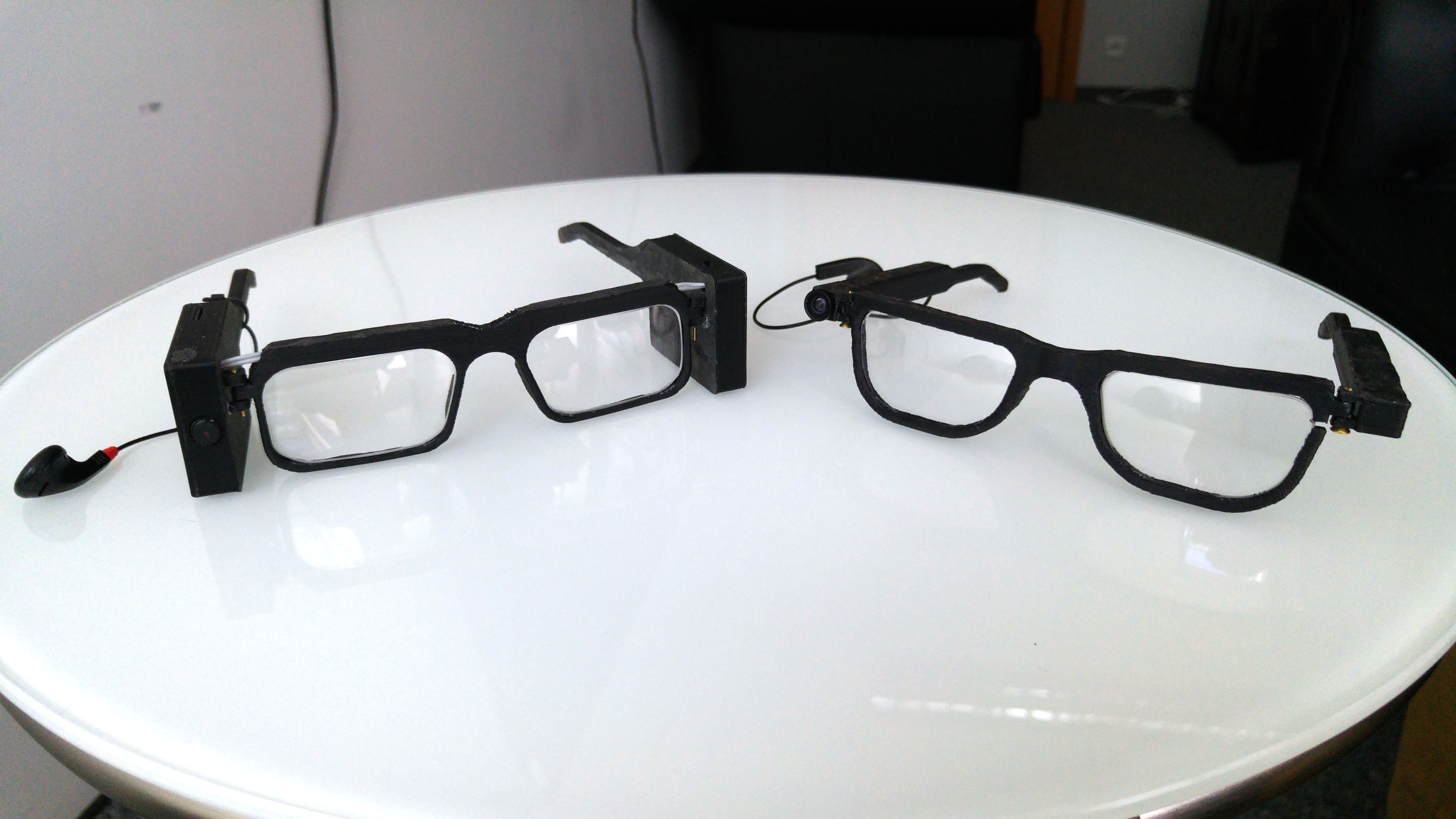 Parsee - polskie okulary dla niewidomych