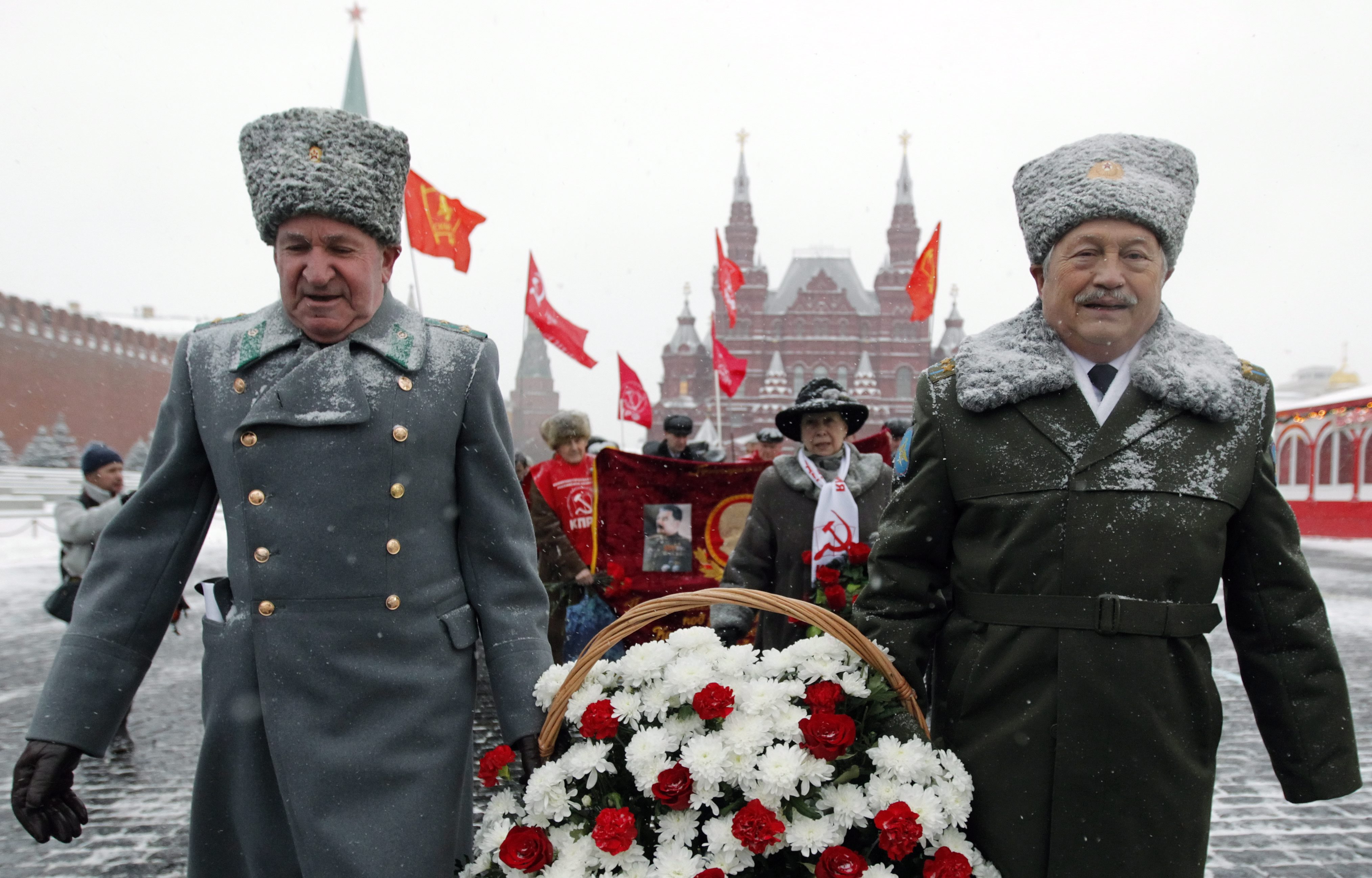 Wieńce na Placu Czerwonym z okazji urodzin Stalina