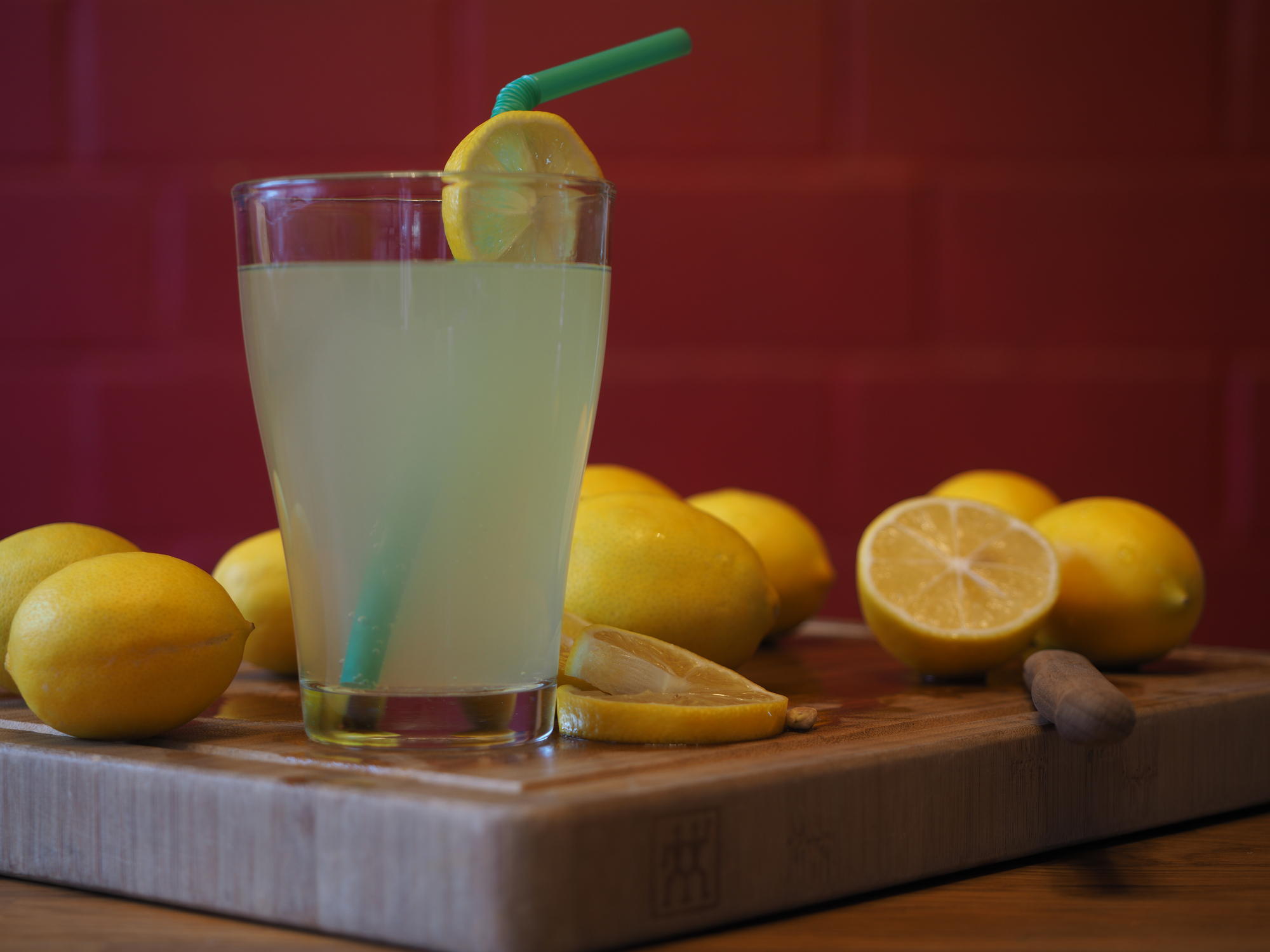 Brutális tempóban ég majd a zsír: Így használd a citromot, hogy  megszabadulj a derekadon és a hasadon lévő kilóktól - Blikk Rúzs