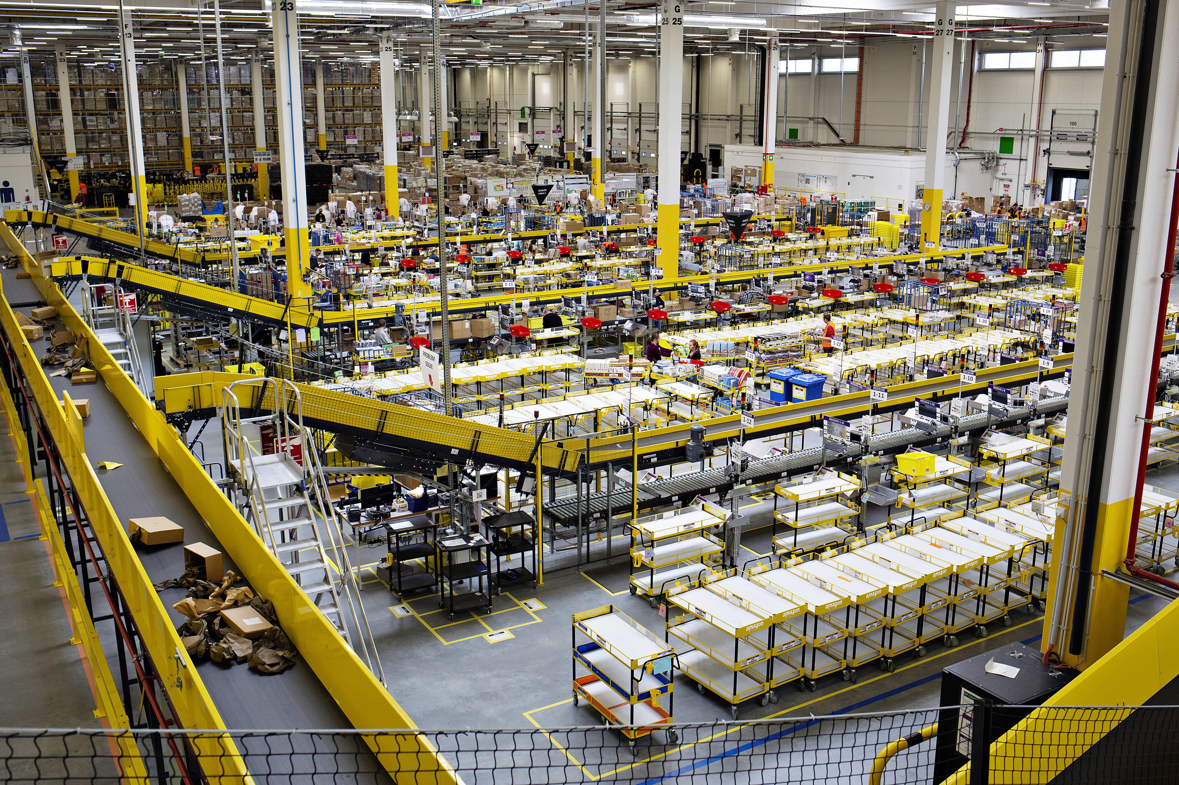 Amazon chce stworzyć w Polsce ponad tysiąc miejsc pracy w 2016 r. | Newsweek