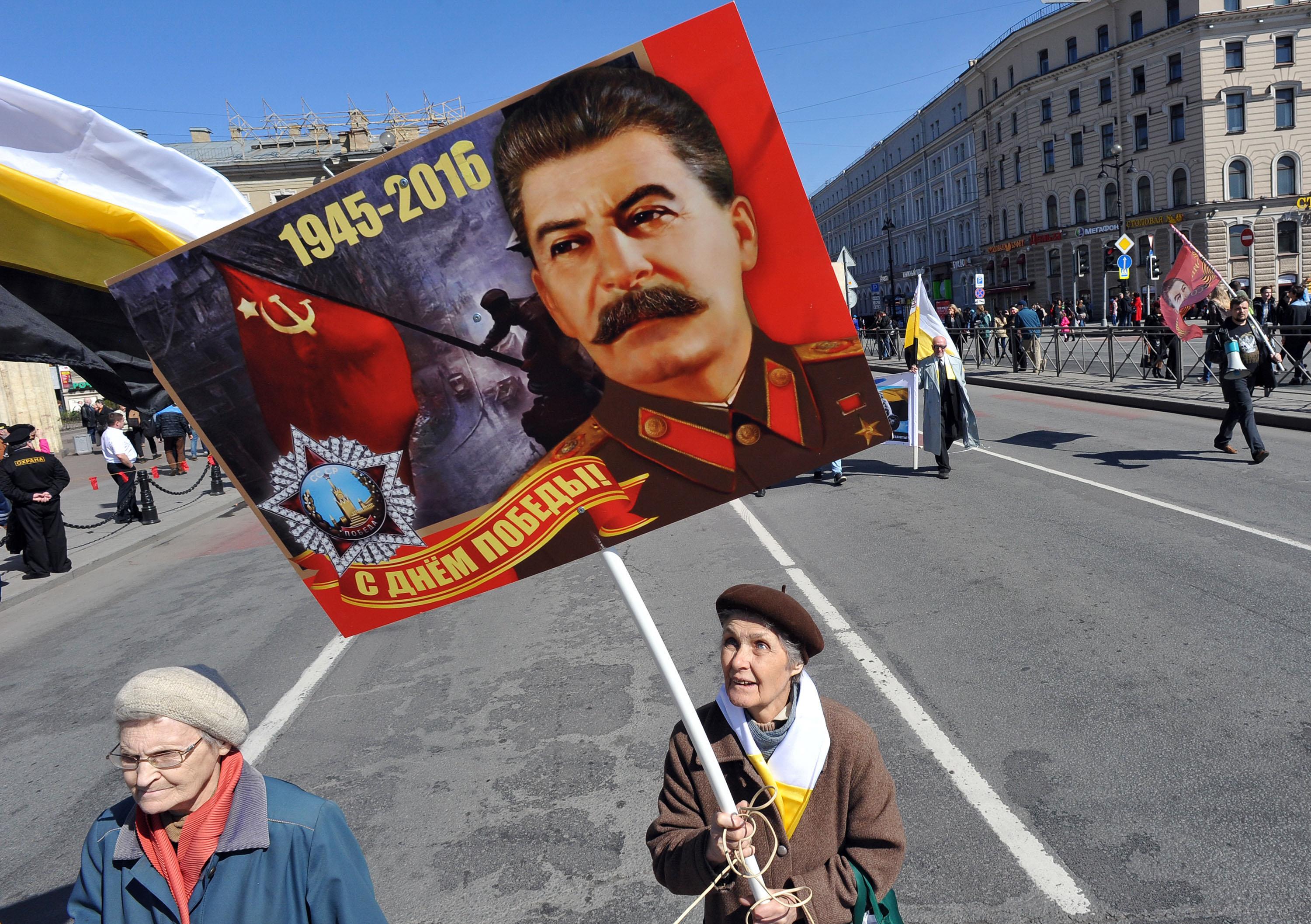 Dojście Stalina Do Władzy Krótko Józef Stalin. Kult słońca narodów pod patronatem Władimira Putina