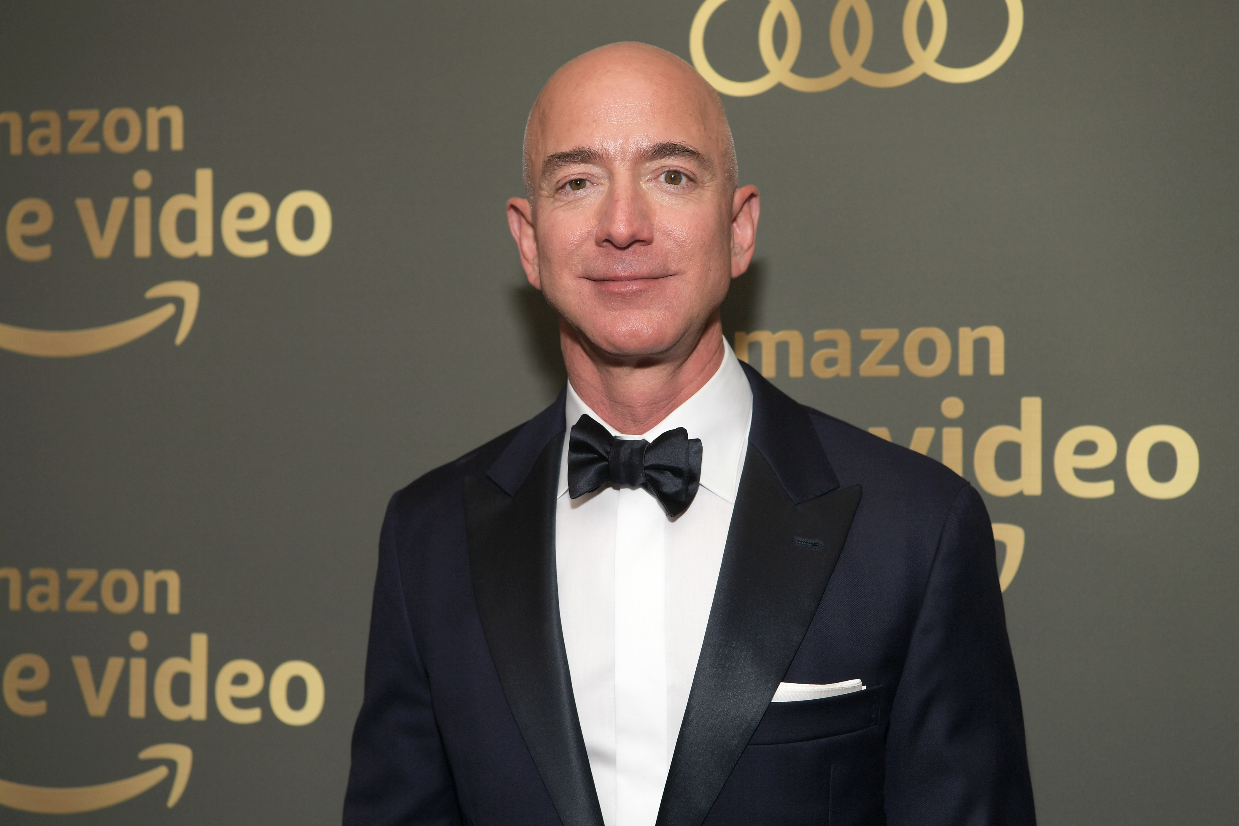 Jeff Bezos - majątek pobił nowy rekord. Twórca Amazona wśród najbogatszych  w historii