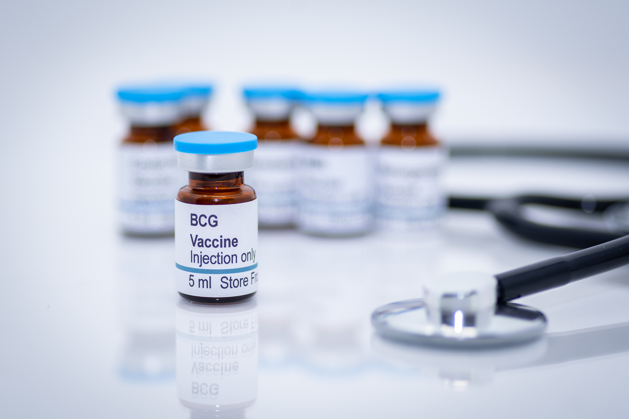Vacuna BCG: ¿Se puede usar contra la enfermedad de Alzheimer además del cáncer de vejiga?