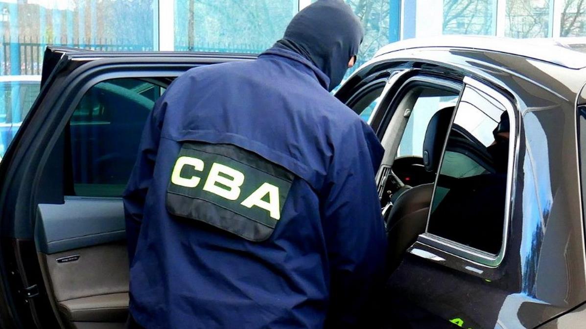 CBA zatrzymało 12 pracowników jednego z banków
