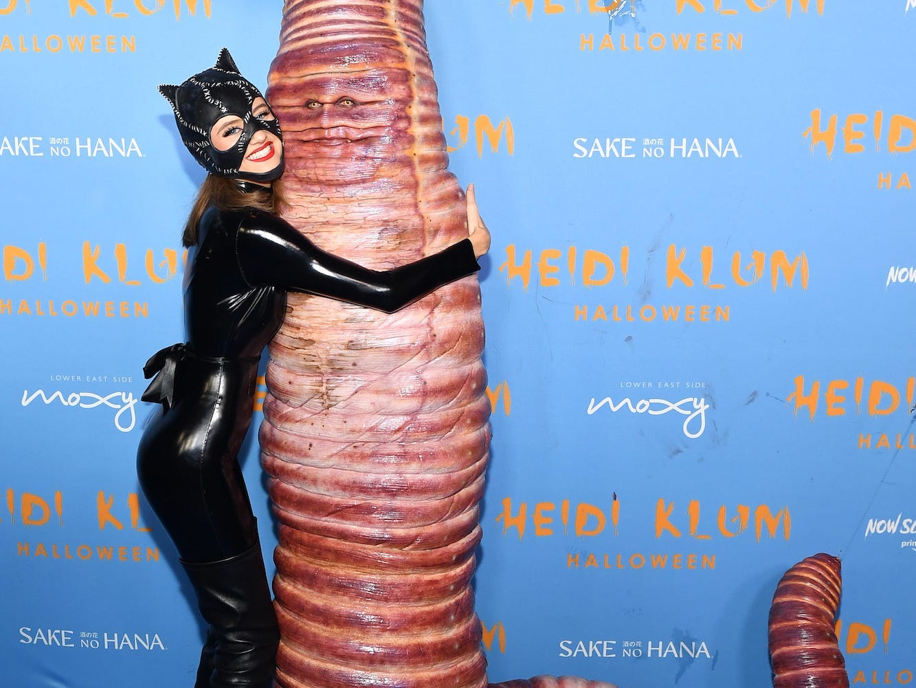 Heidi Klum's Halloween party came back in full force for 2022. Here are the  best and wildest celebrity looks of the night. | Business Insider Africa
