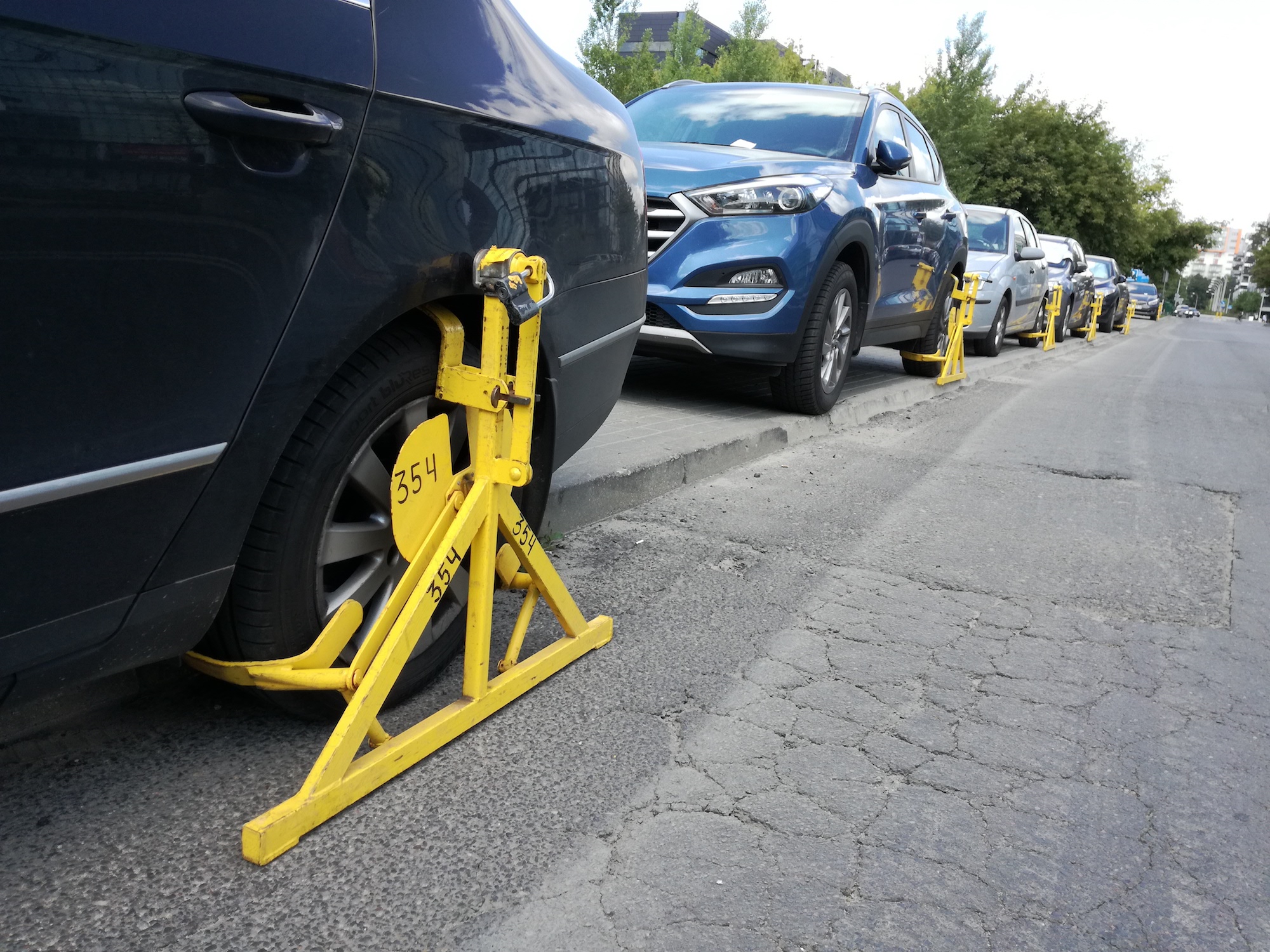 Gdzie Mogą Postawić Auto, A Kiedy Dostanę Blokadę? Za Co Odholują Mi Samochód?