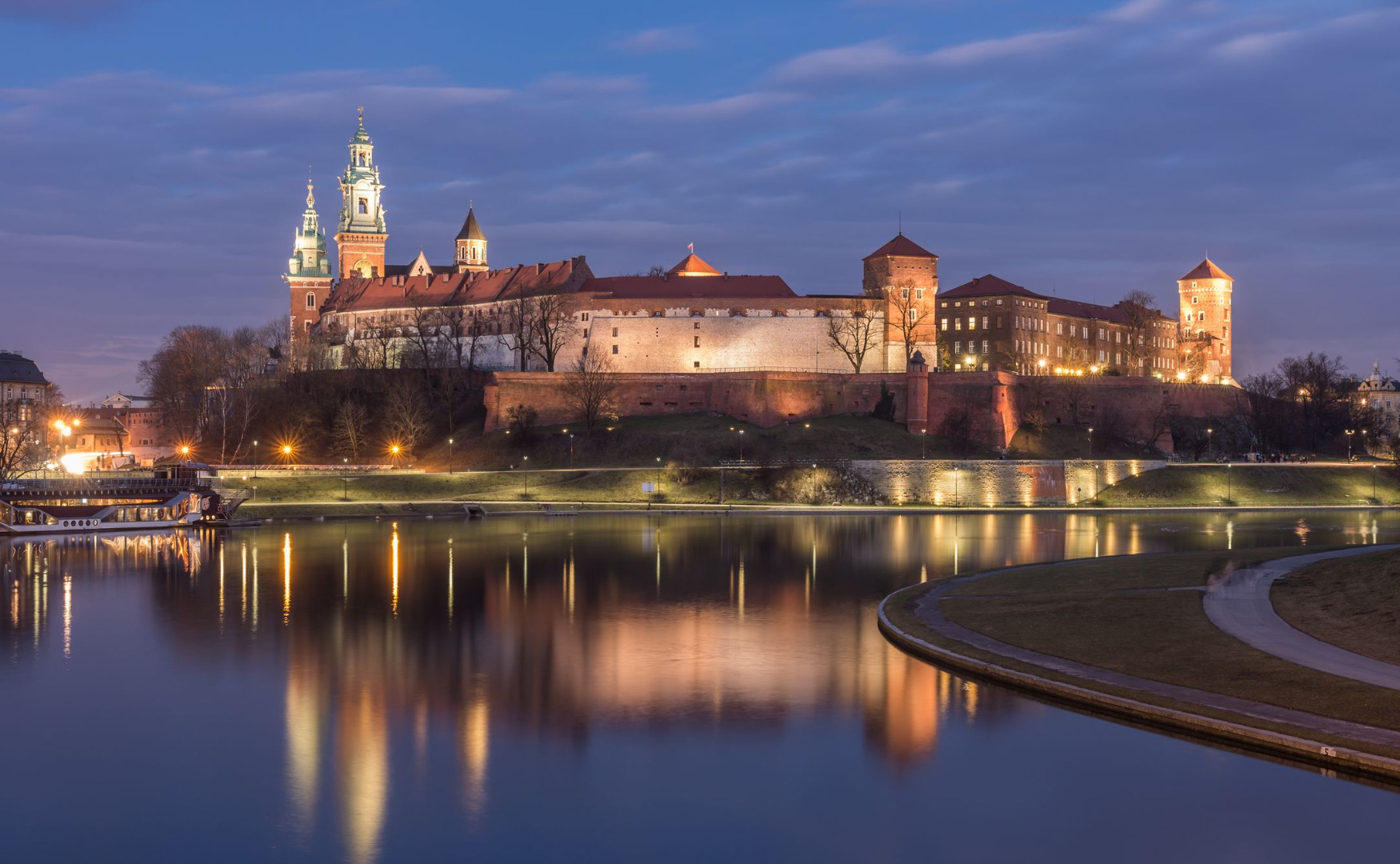 W listopadzie Zamek Królewski na Wawelu można zwiedzać za darmo -  GazetaPrawna.pl