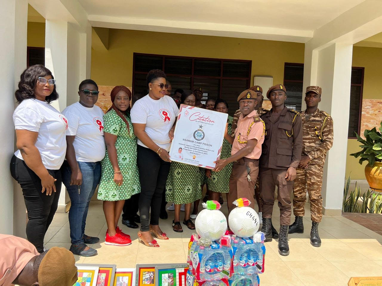 HIV/AIDS Advocate partners with Tema Women's Hospital to put to donate to prisoners