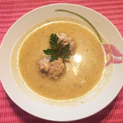Karfiolkrémleves húsgombóccal