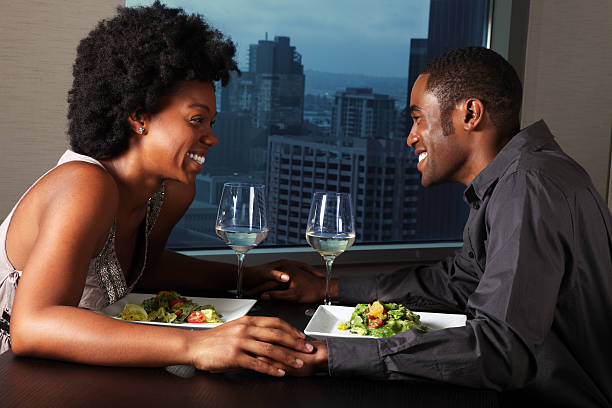 5 simple ways to make your first date a pleasant experience