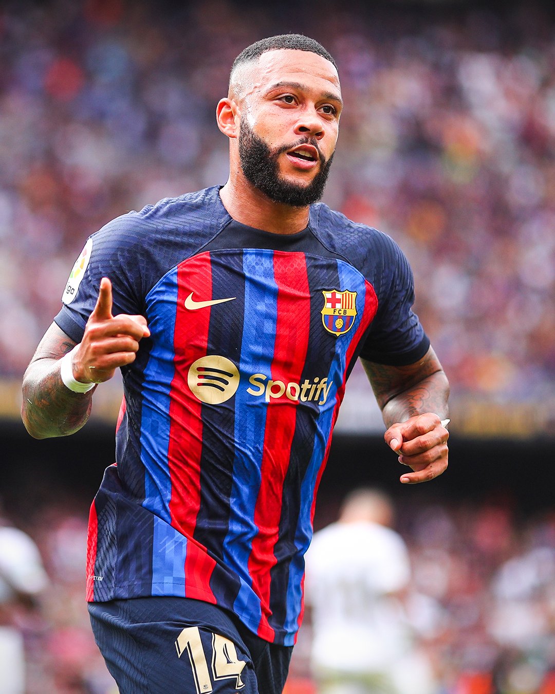 Depay was on target in Barcelona's victory against Elche