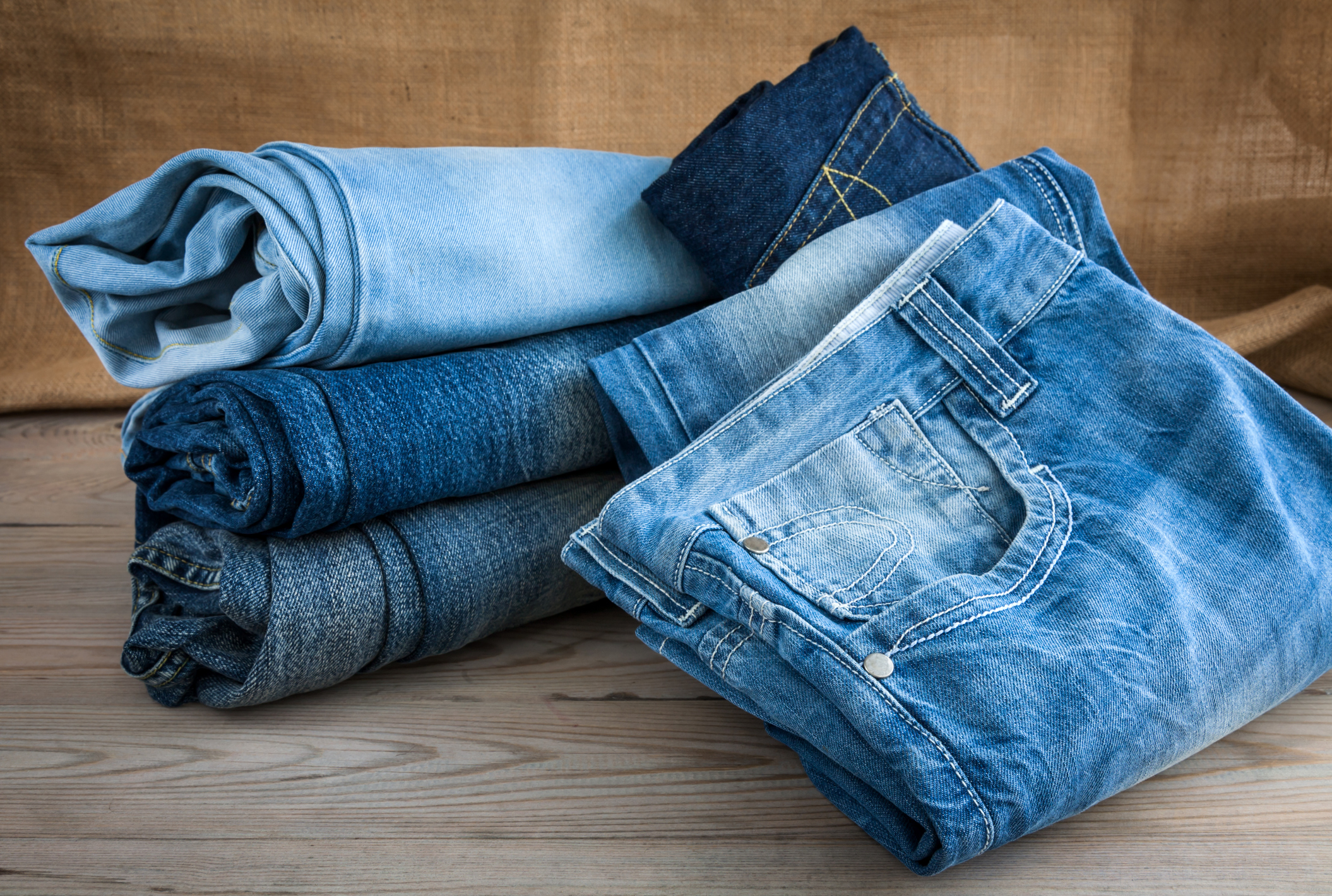 Jak dbać o jeansy - Moda