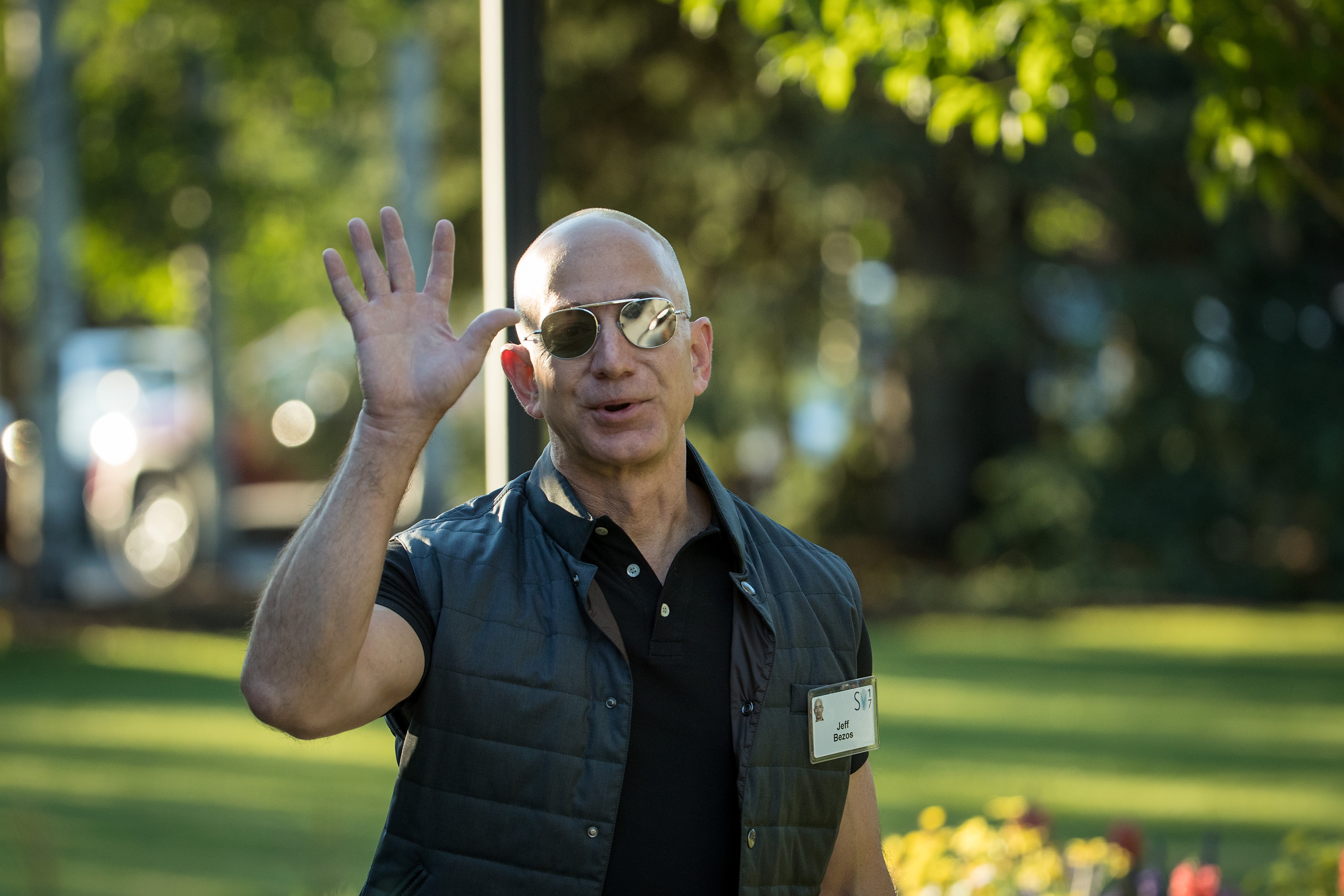 Jeff Bezos - majątek przebił 100 miliardów dolarów