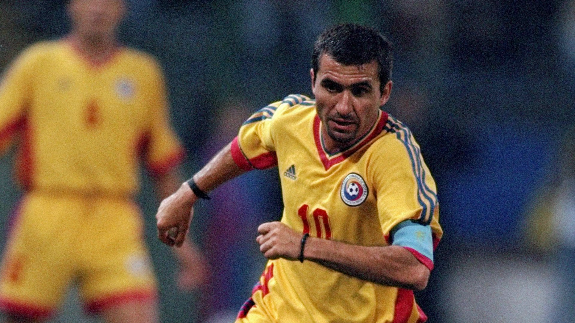 Gheorghe Hagi's son Ianis Hagi signs for Fiorentina, Football News