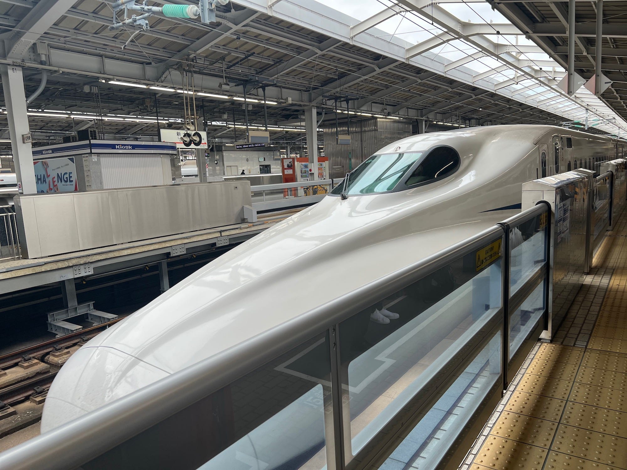 ウィリンキー ジェイドガール スポア US.Bullet Train Amazon.com