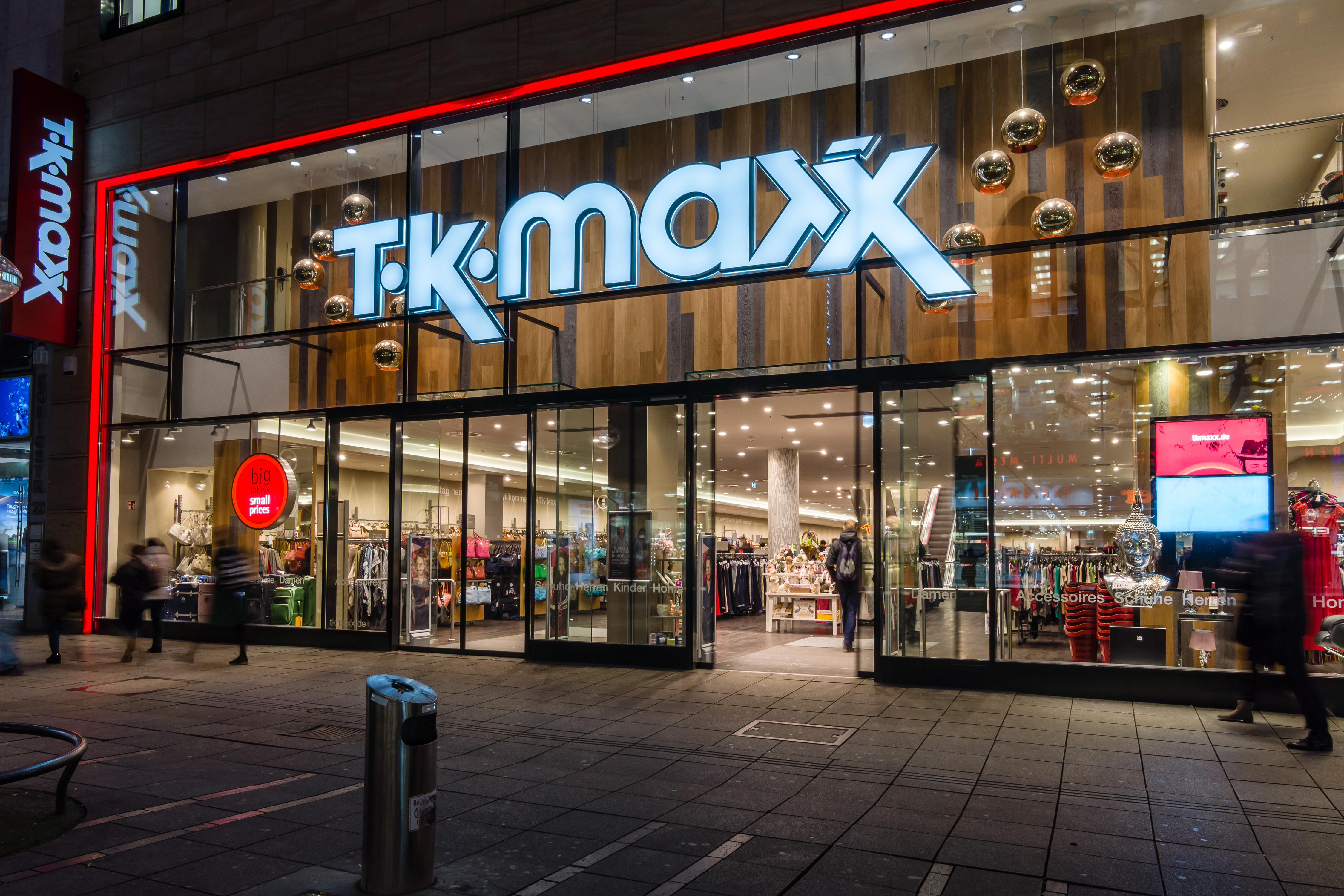Dlaczego TJ Maxx to TK Maxx w Europie i Australii?