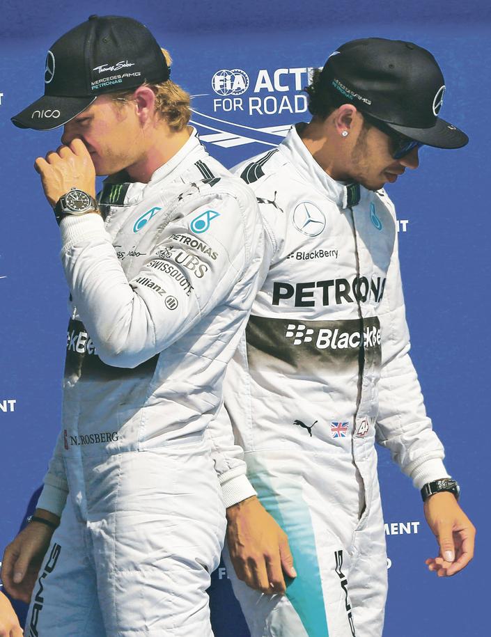 Rosbergé a pole, de Hamilton a sztár - Blikk