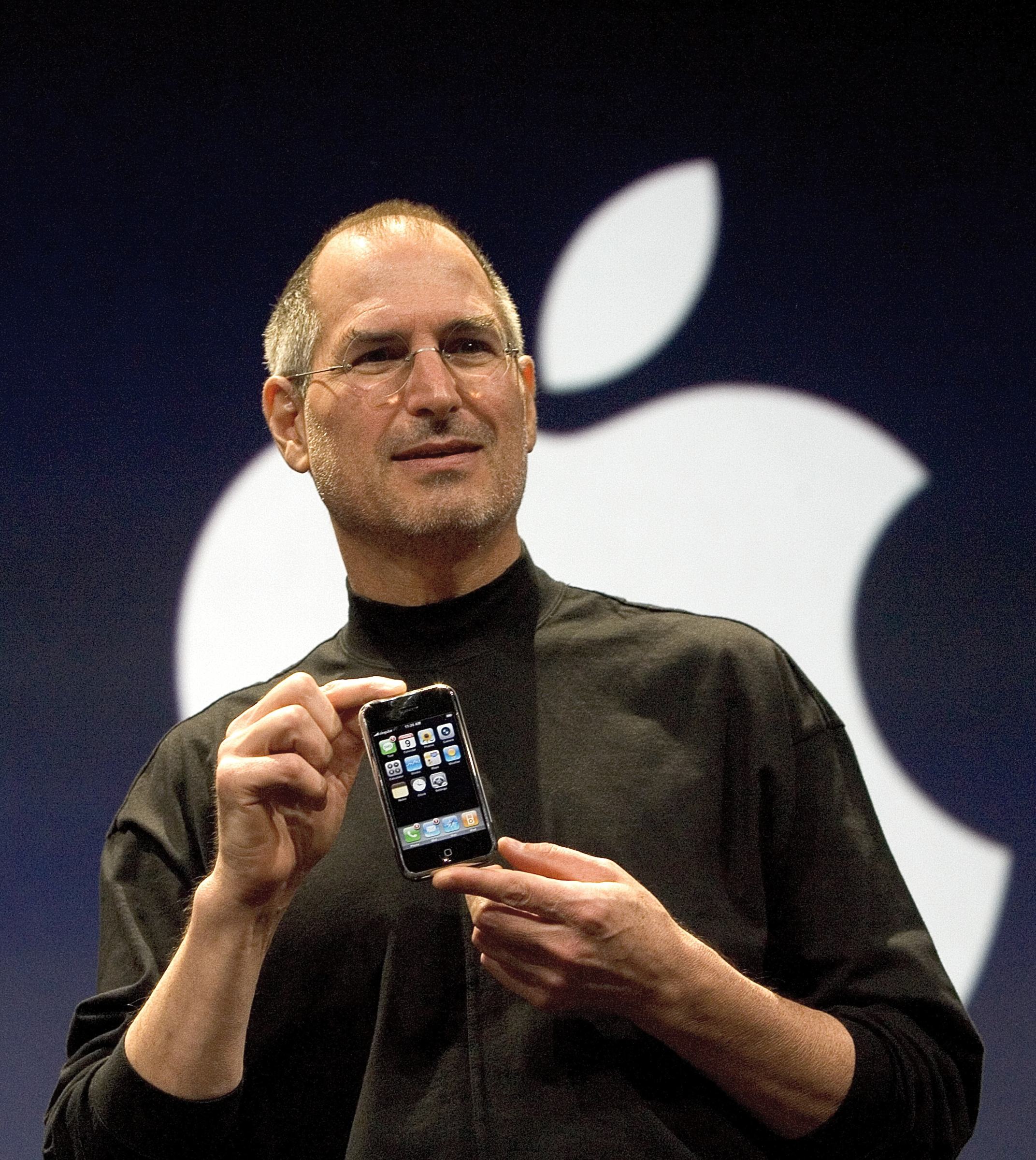 Ma 10 éve, hogy bemutatták az első iPhone-t - Blikk