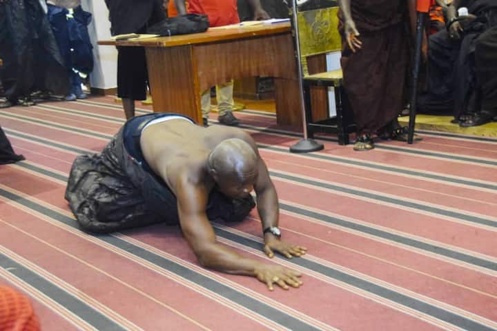 Photos of destooled chief lying prostrate, begging Okyenhene shows ‘man pass man’