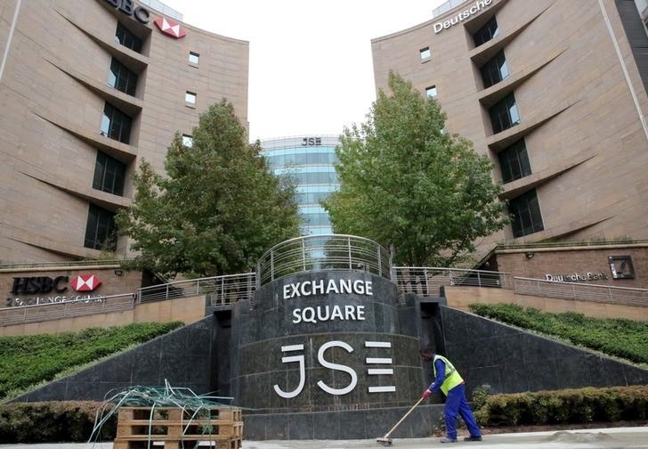 While the South African stock market continues to record gains, the country's economy remains fragile, as evidenced by stagnant GDP growth in Q1, 2025