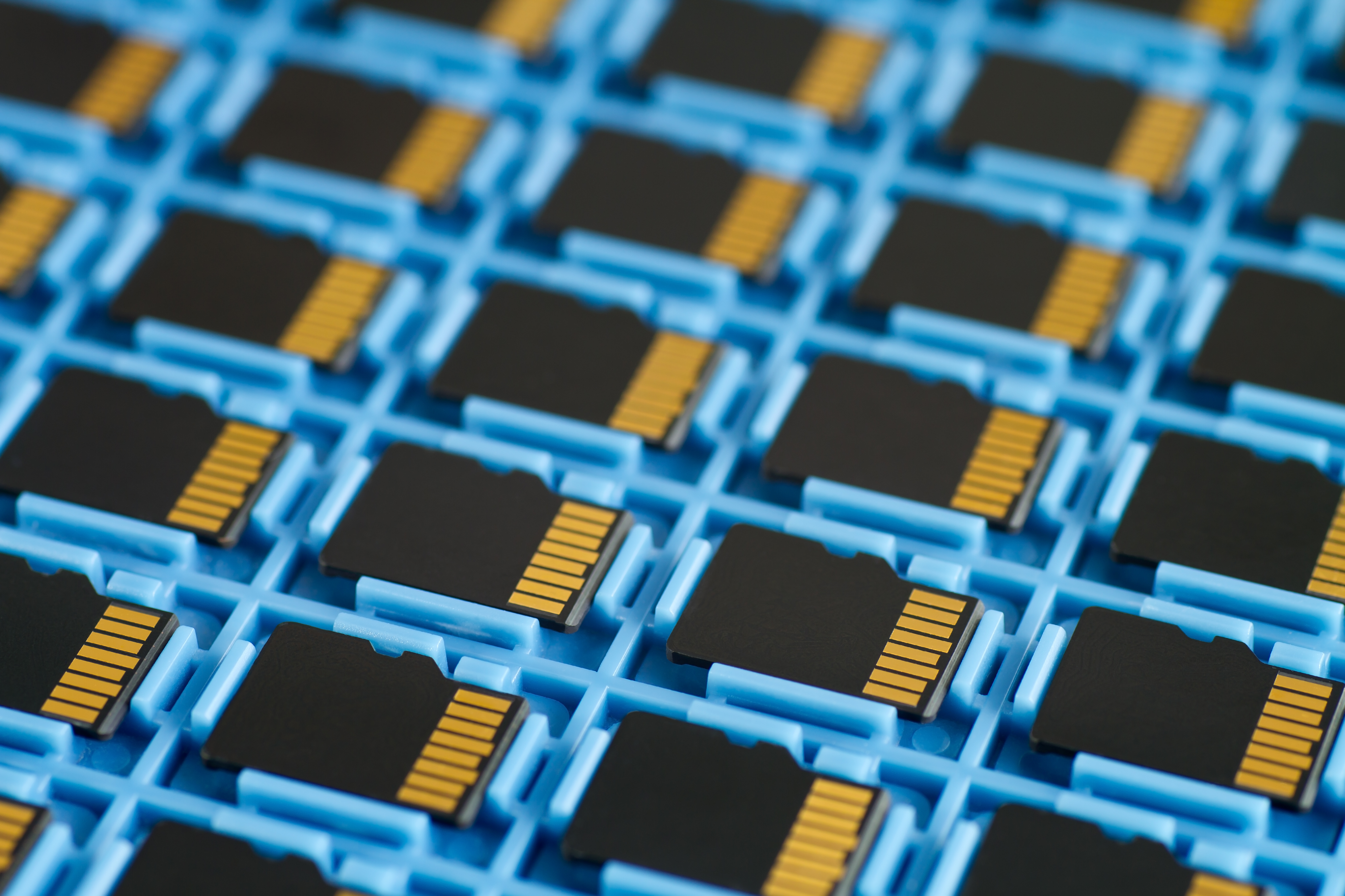 Jaka karta microSD? Najlepsze karty pamięci do smartfona lub  wideorejestratora