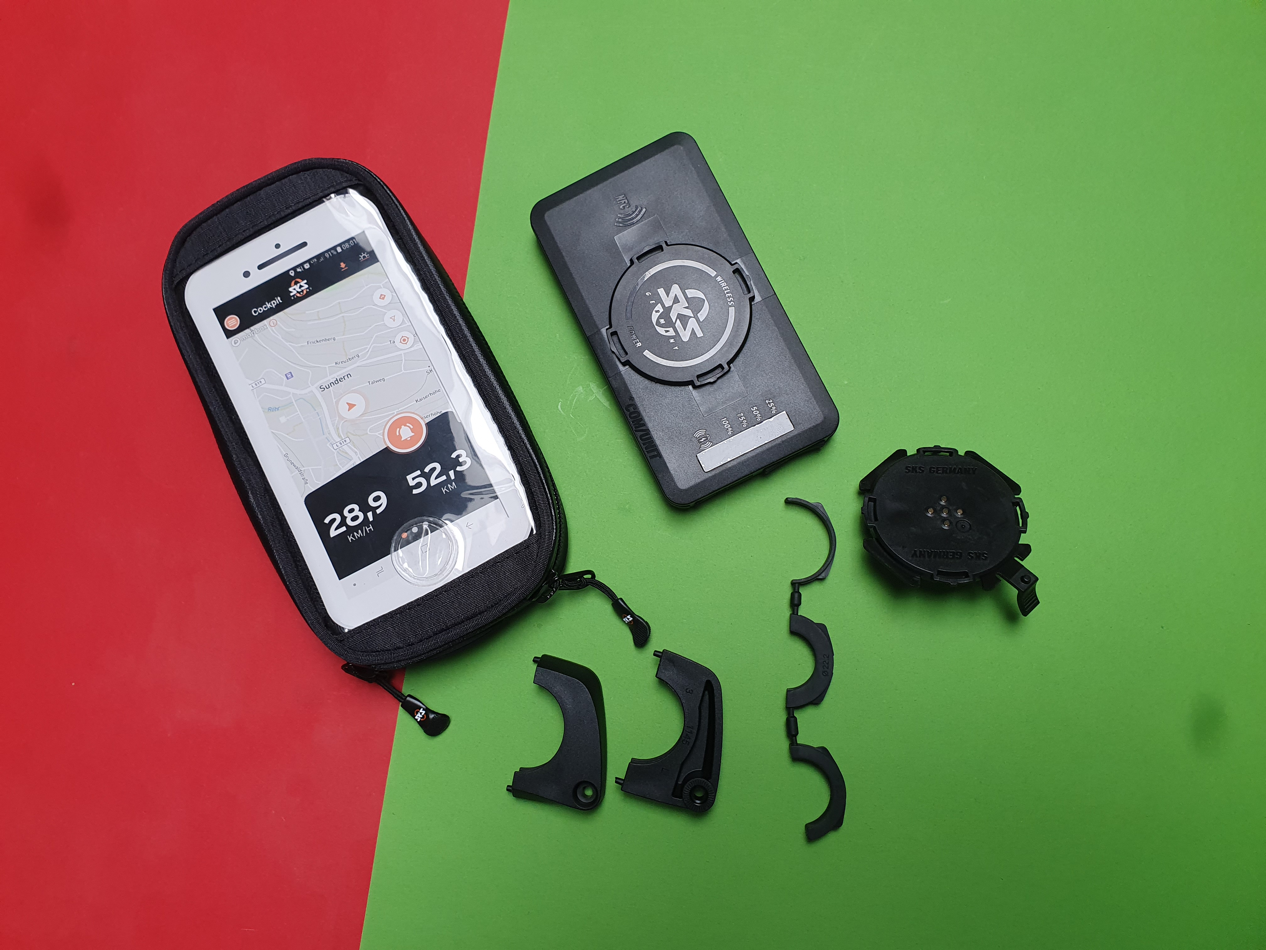 Universal Fahrrad Bike Velo Silikon Halterung 360° Drehbar Handy /  Smartphone (4- 6) - Schwarz