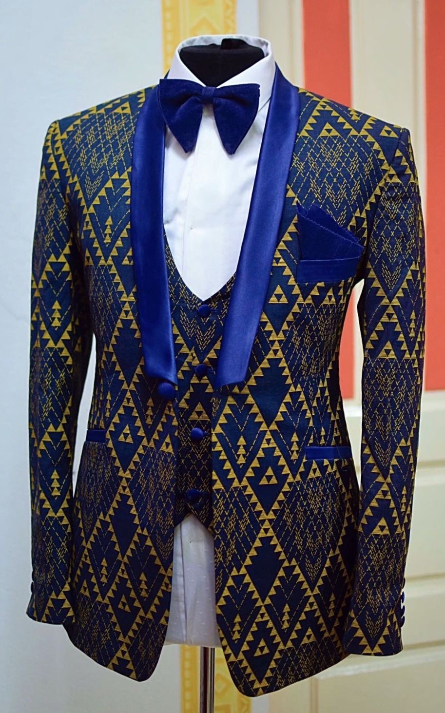 Trending Now - Kente suit styles for men ~ Ghana Showbiz | How-to site