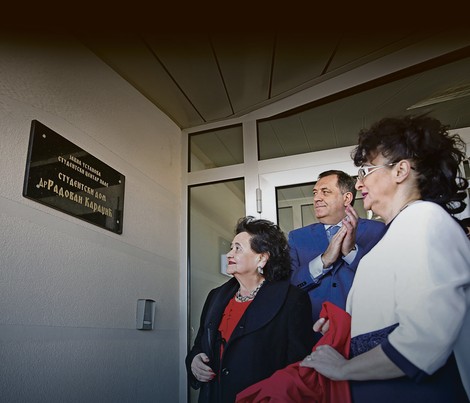 Milorad Dodik otkriva tablu s imenom Karadžića na Palama