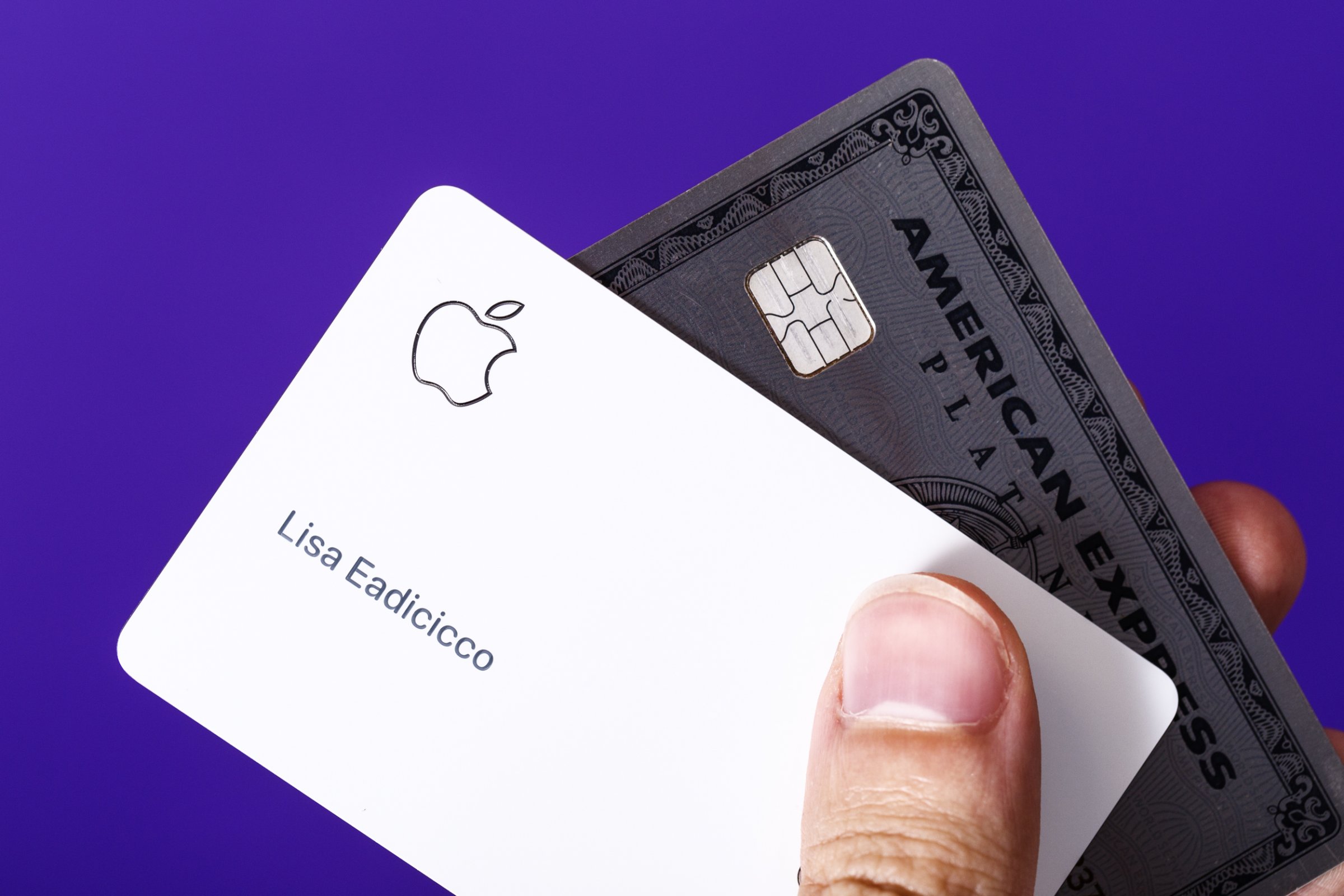 Карты apple. Apple карта мир. Игральные карты Apple. Ключи Apple Card. Золотые карты SAVECARD.