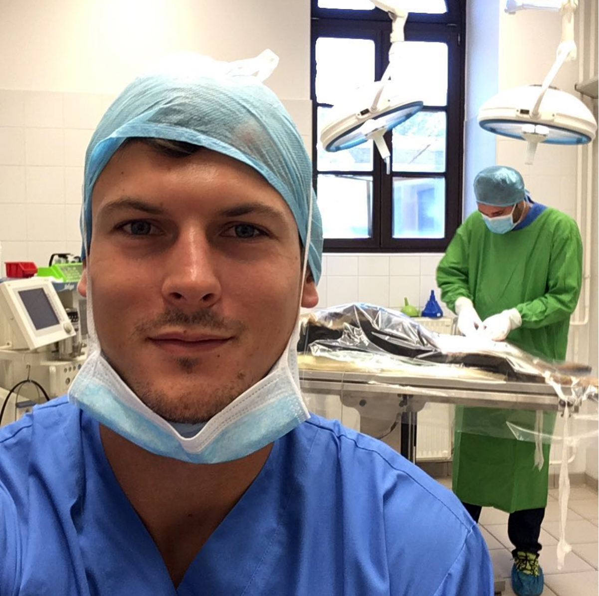Műtét után irány a vébé: kórházból rohan a tréningekre Baji Balázs - Blikk