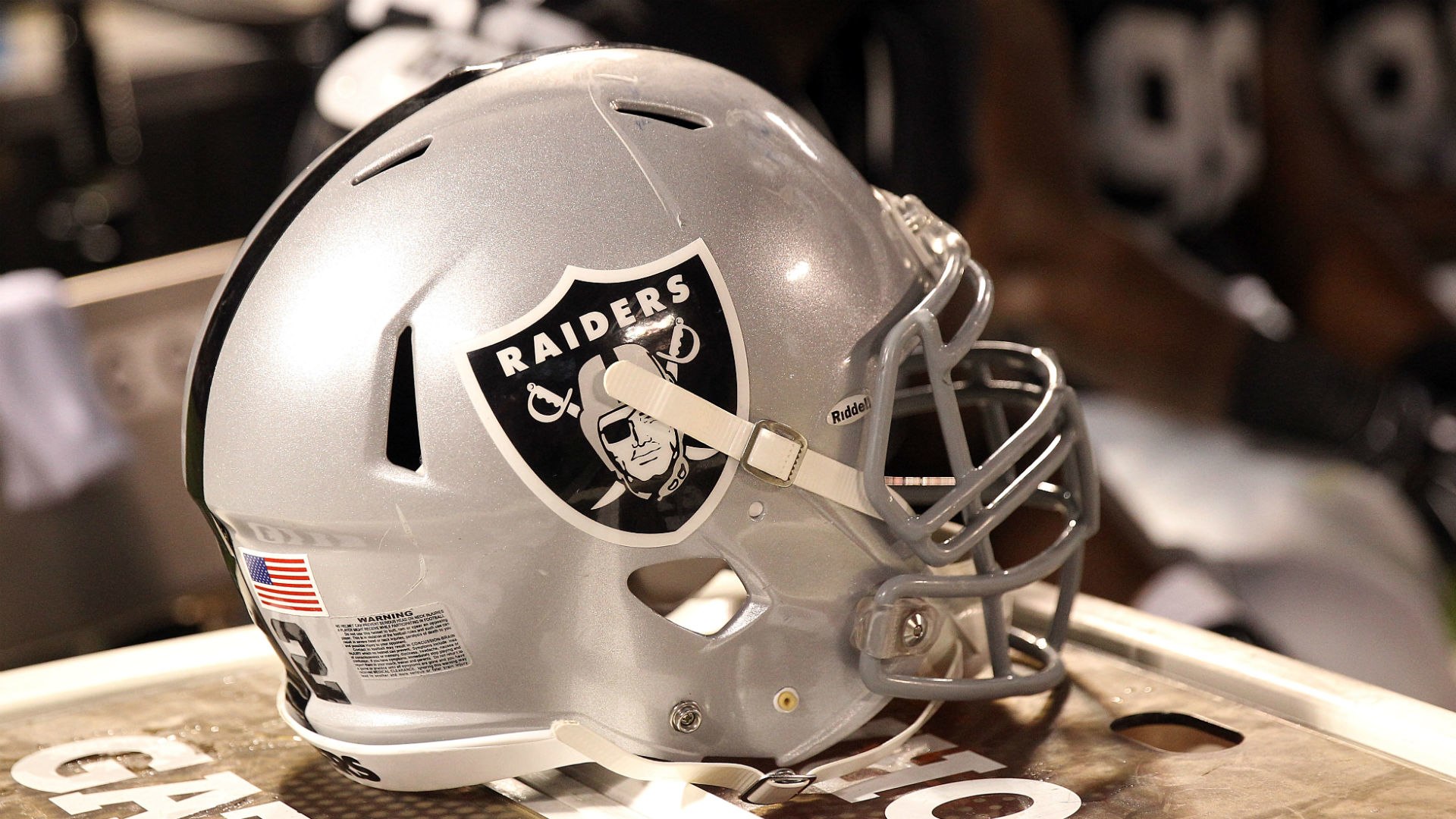 Las Vegas hopes to entice Oakland Raiders with $1.9 billion stadium