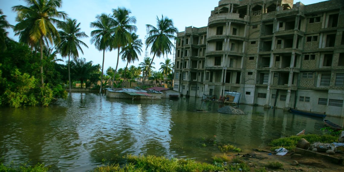 #AkosomboDamSpillage: Tema will be wiped into the sea if… — VRA warns