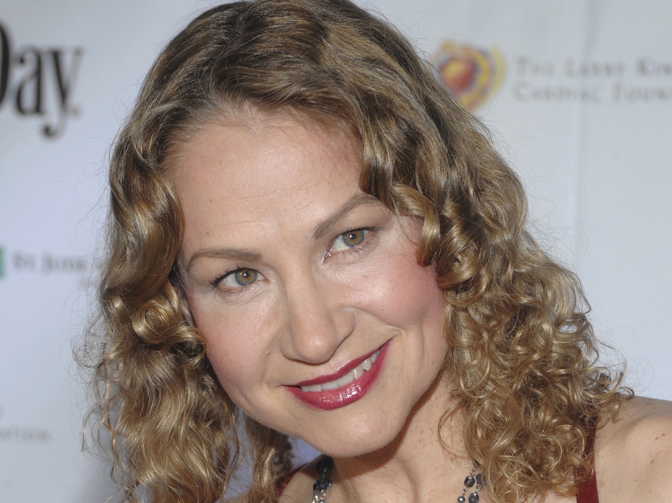 Has joan osborne ever been nude.