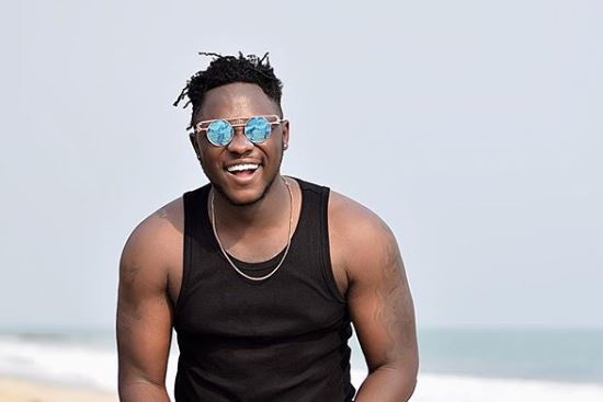 I don’t see myself doing music with TeePhlow who\'s jealous of me - Medikal