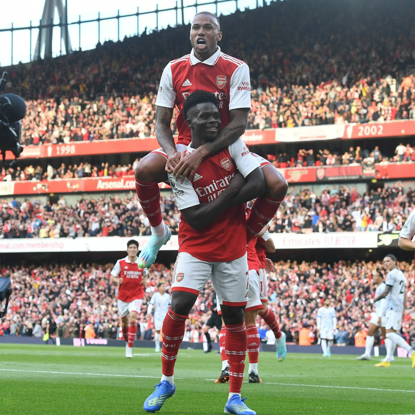 Bukayo Saka the hero as Arsenal now top of the Premier League