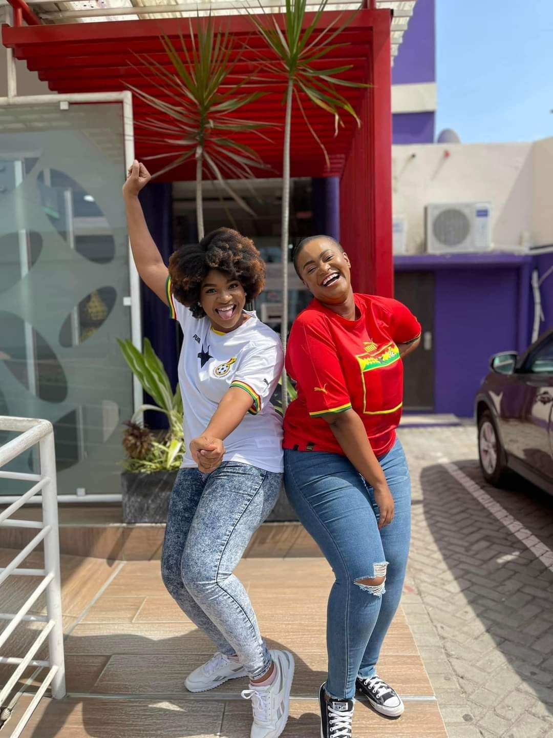 Ghanaian ladies geared up for Ghana\'s 1st match in their Black Stars jersey