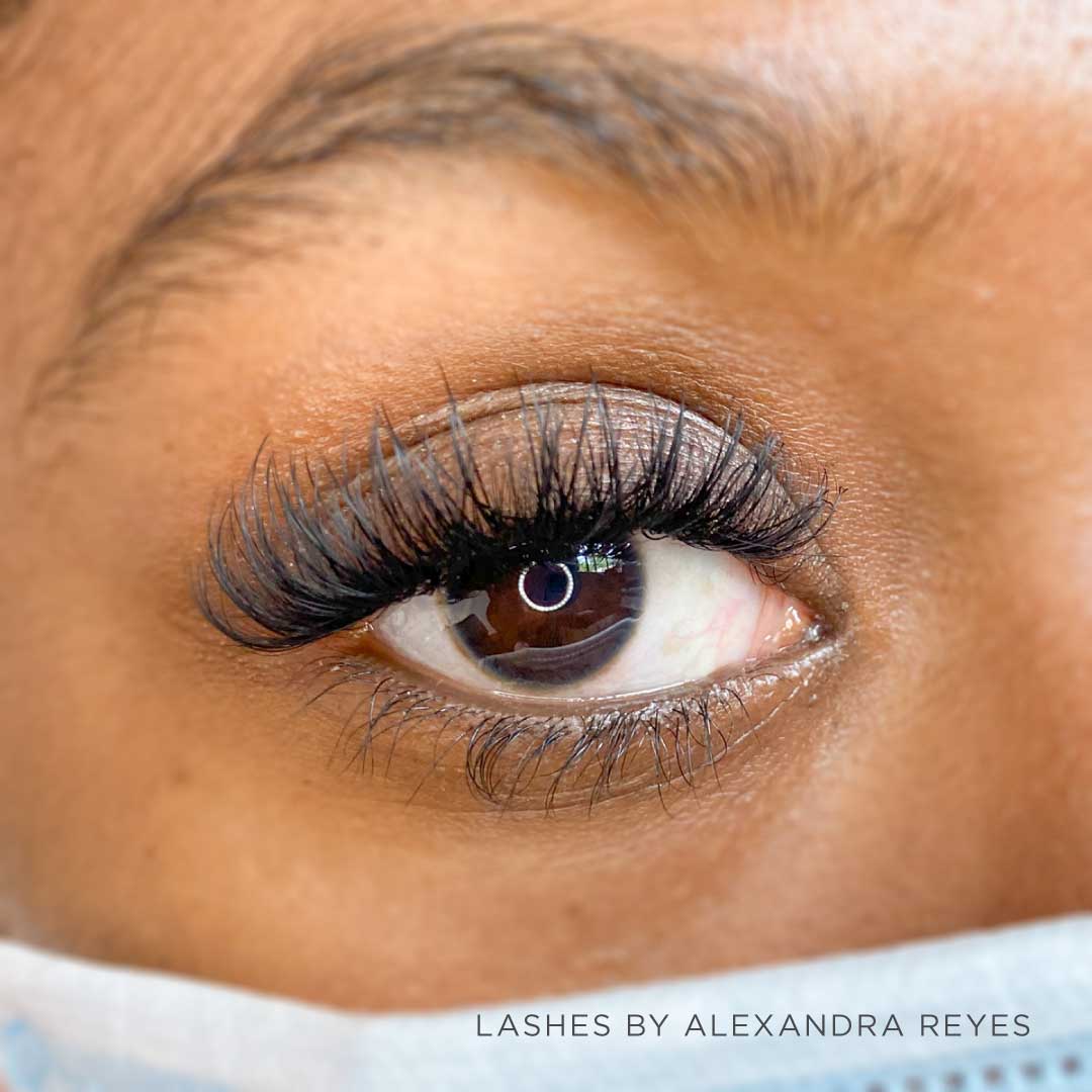 4 simple ways to make eyelash extensions last longer