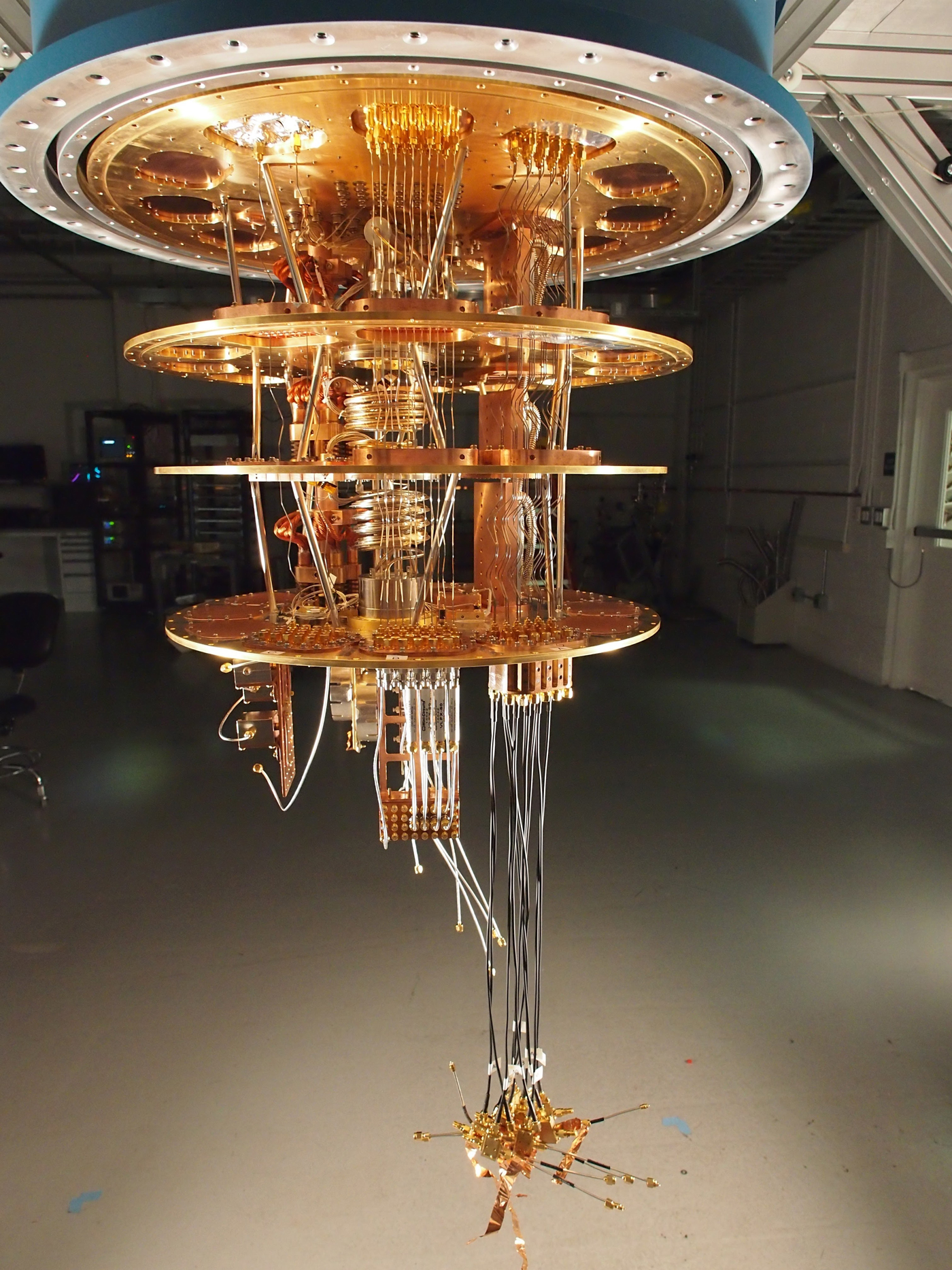 Quantum computers is. Квантовый компьютер. Первый квантовый компьютер. Квантовый компьютер будущего. Самый мощный квантовый компьютер.
