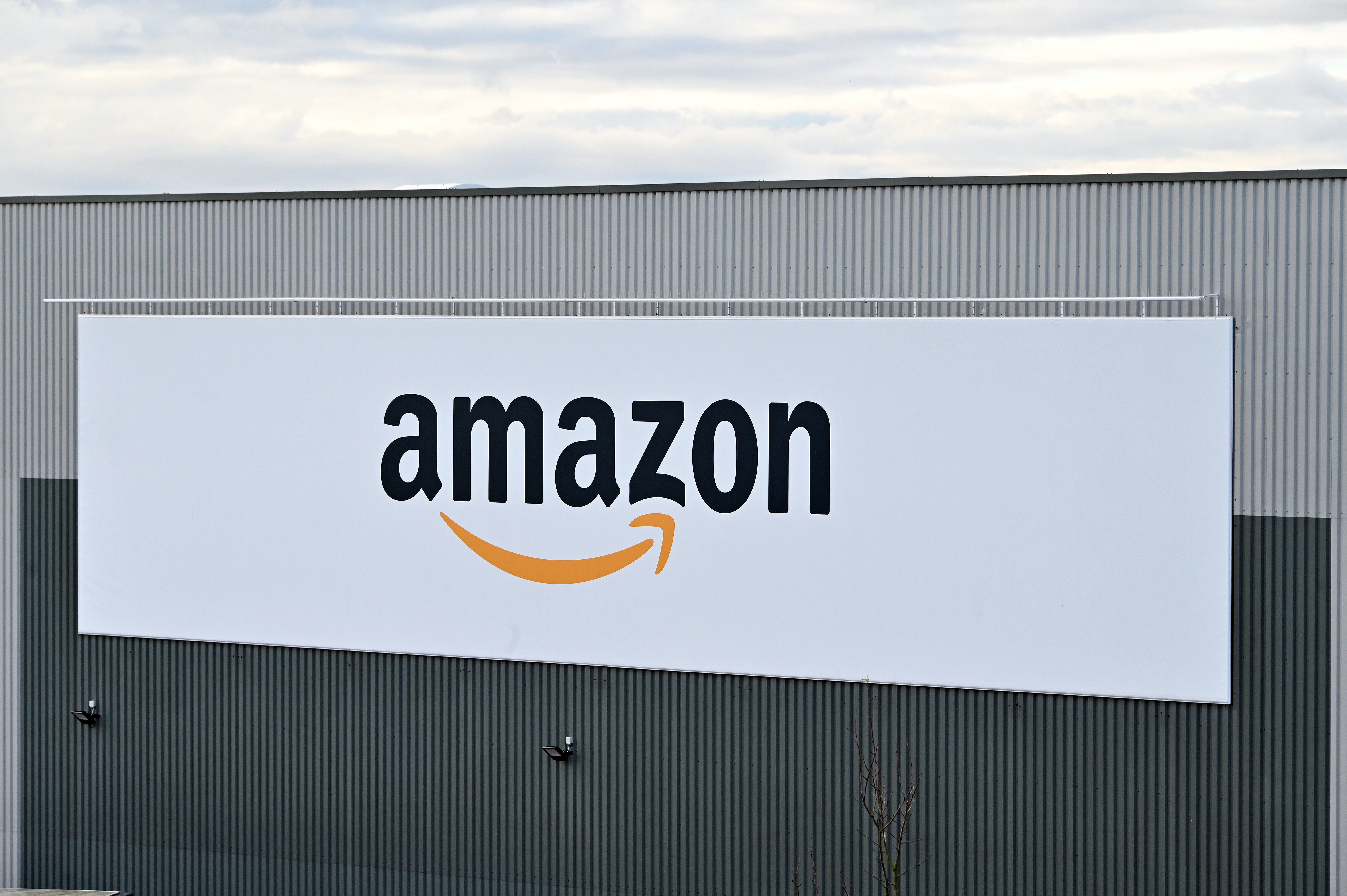 Amazon szuka pracowników w Polsce. Praca w Amazonie na dziale obsługi  klienta