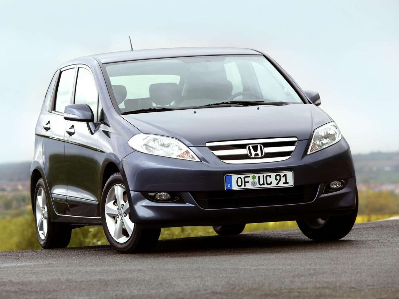 Honda FRV testy i recenzje, zdjęcia, opinie, dane