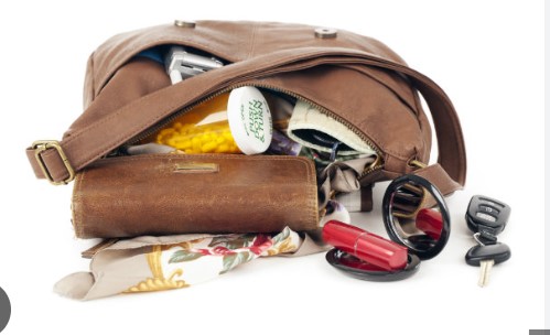 Essential items every woman should carry in her purse