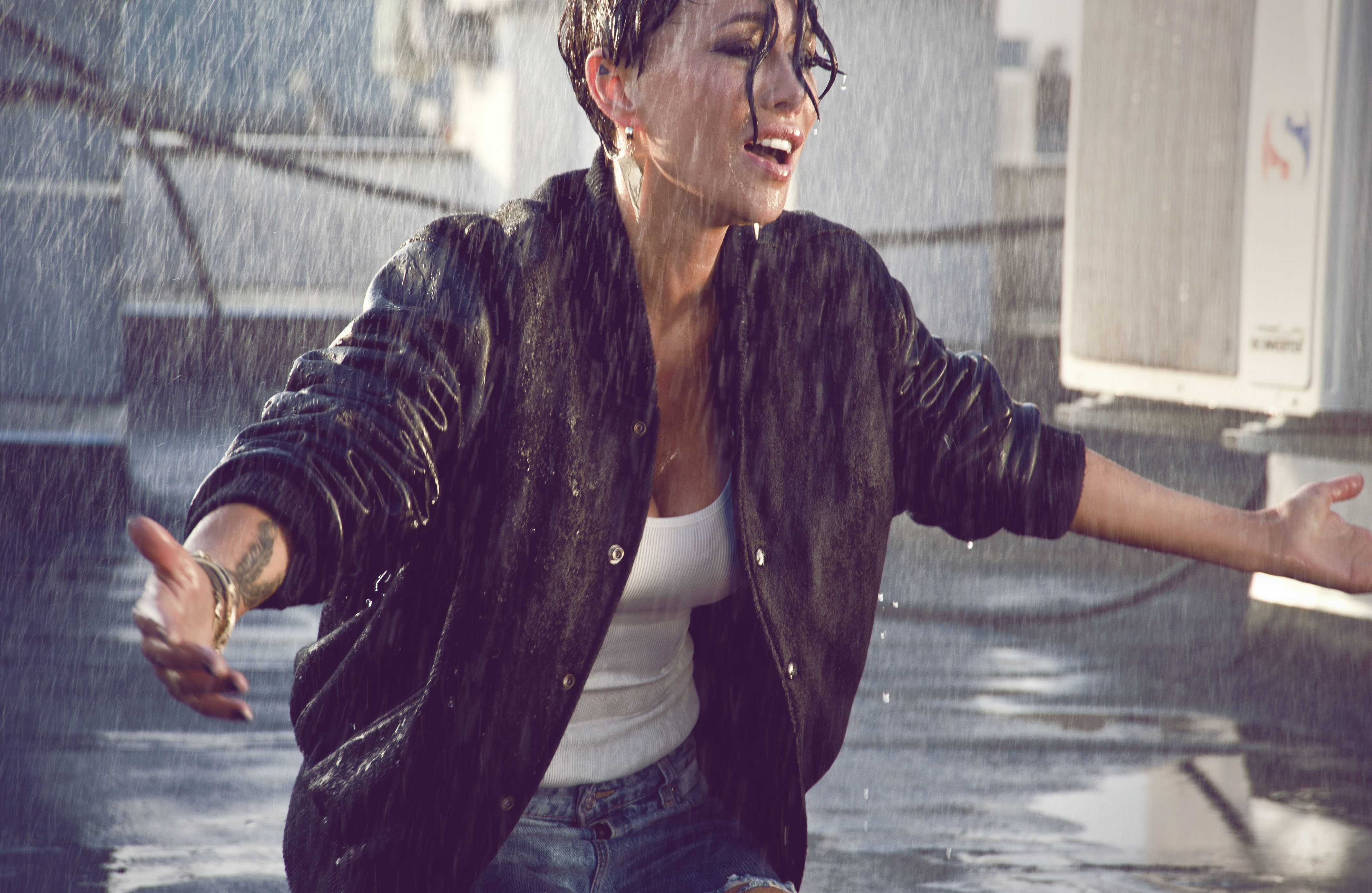 Zmyslowa Paulla Na Planie Teledysku Kocham Cie Dalej Muzyka zmyslowa paulla na planie teledysku