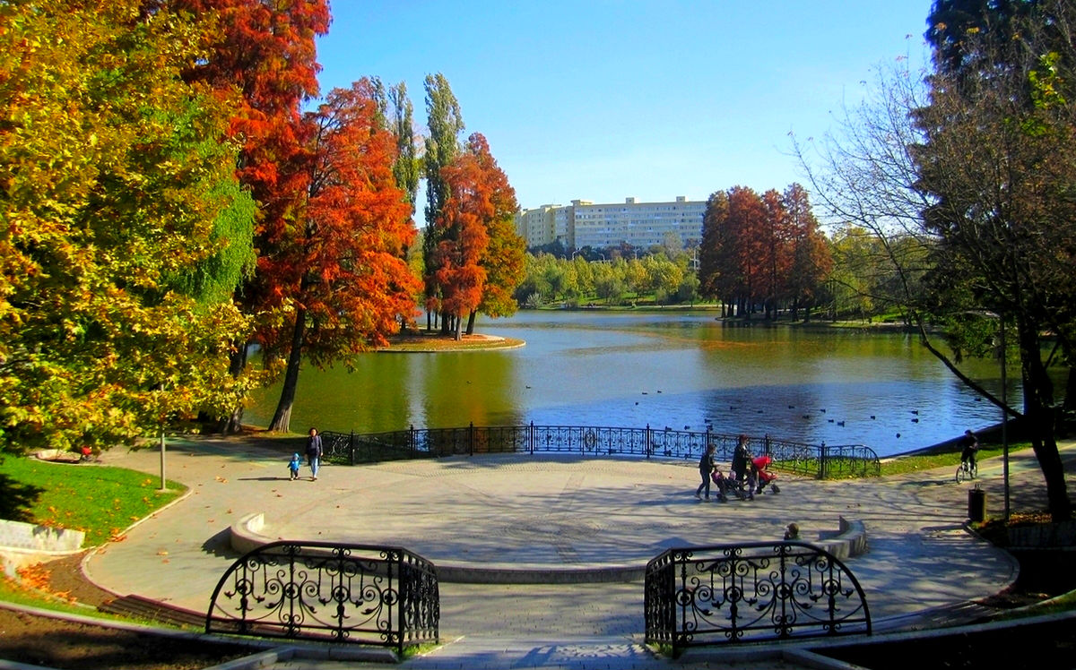 Imagini pentru parcul ior