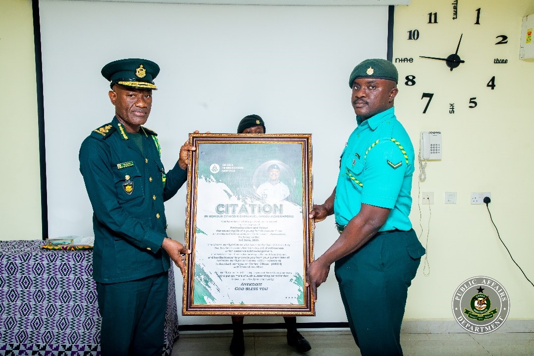 Brave immigration officer promoted for rescuing female student from kidnappers