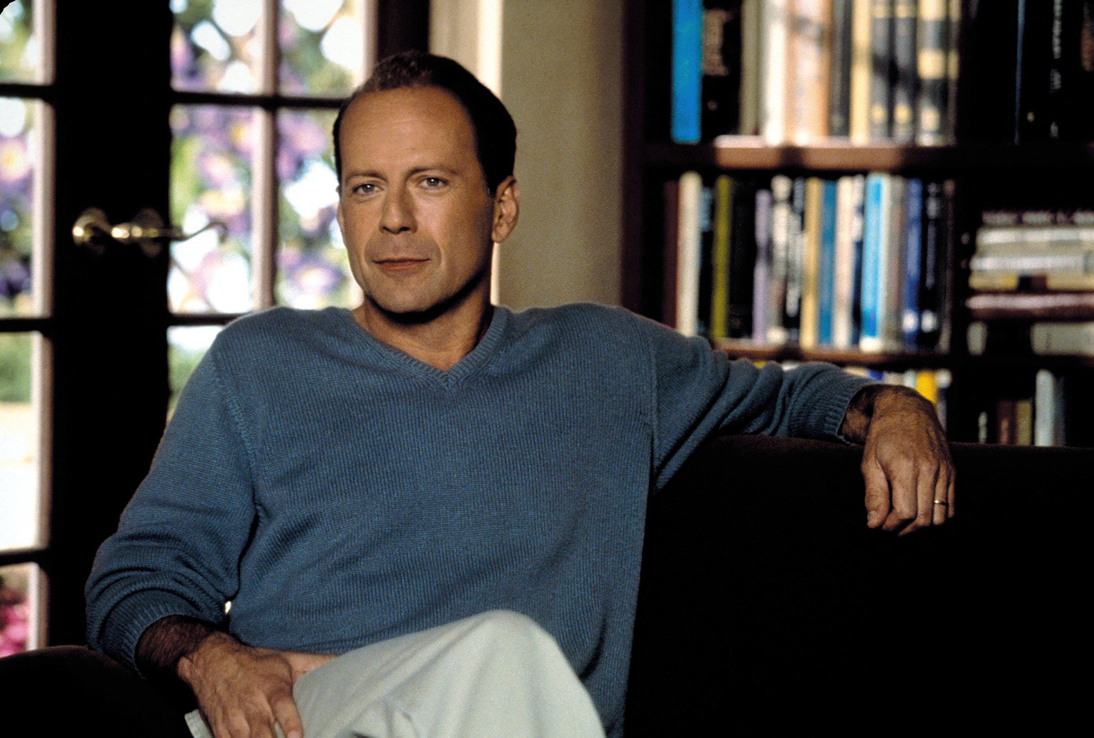 Lefotózták a gyógyíthatatlan beteg Bruce Willist, így néz ki most a színész  - Blikk Rúzs