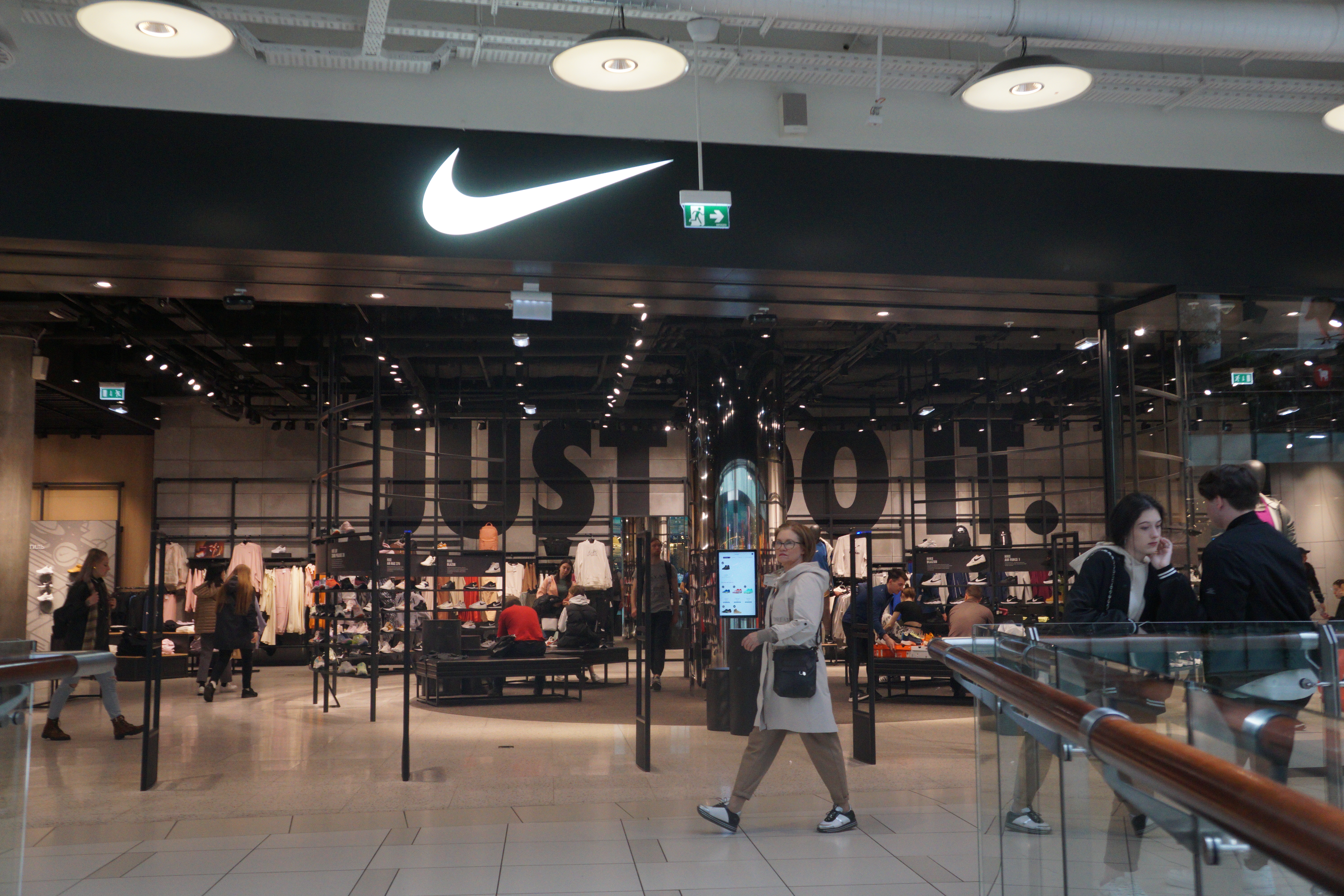 Nike w ciągu najbliższych miesięcy całkiem wycofa się z Rosji