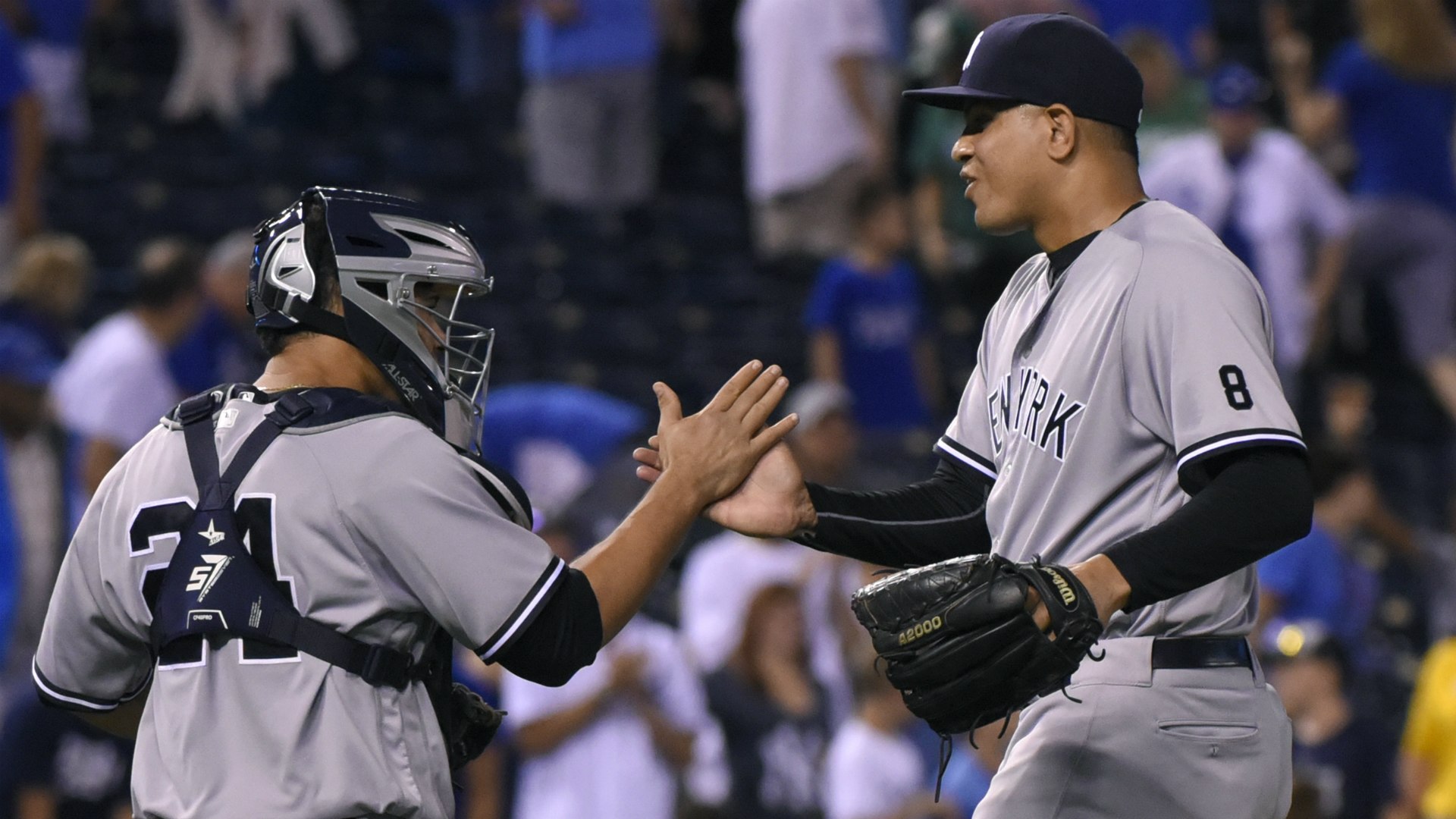 Odor homers twice, Gomez hits slam as Rangers rout Mariners