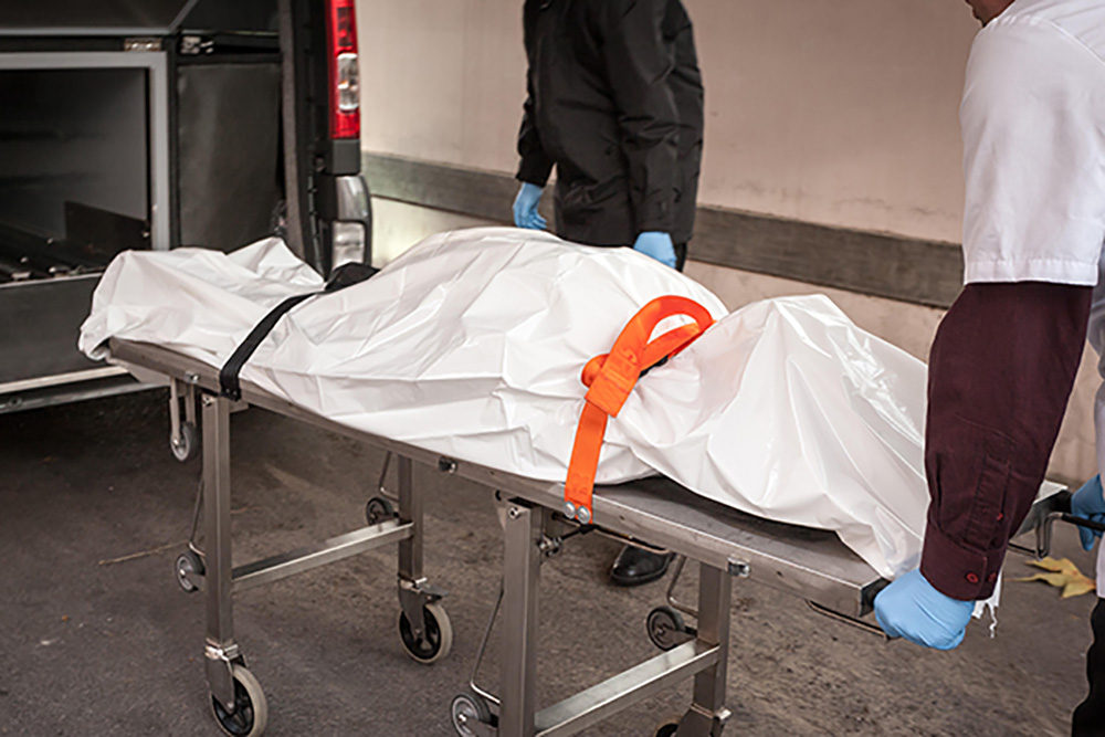 Drunk businessman killed by his 3 security guards who mistook him for a thief